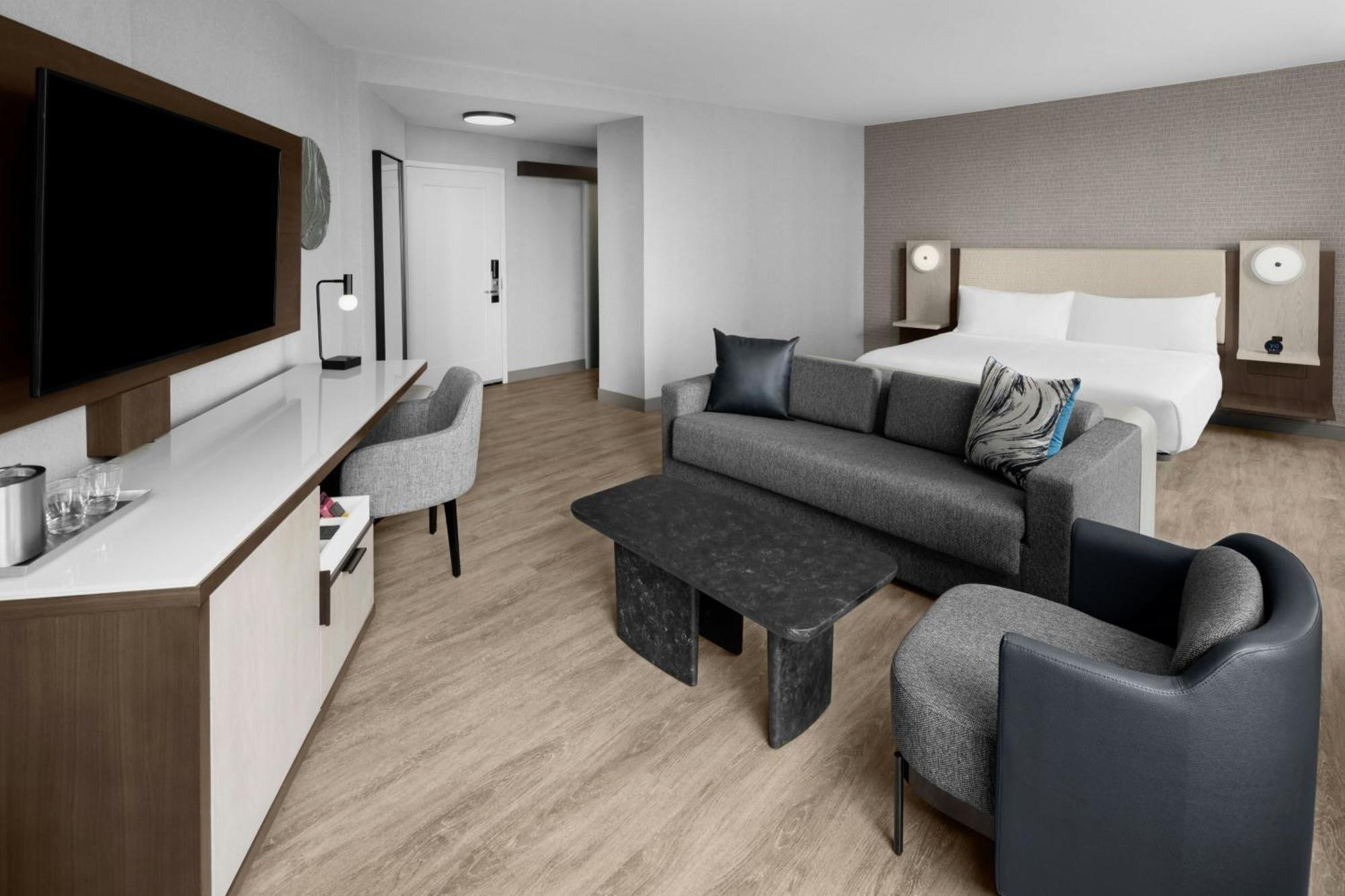 One-Bedroom King Suite Sofa Bed