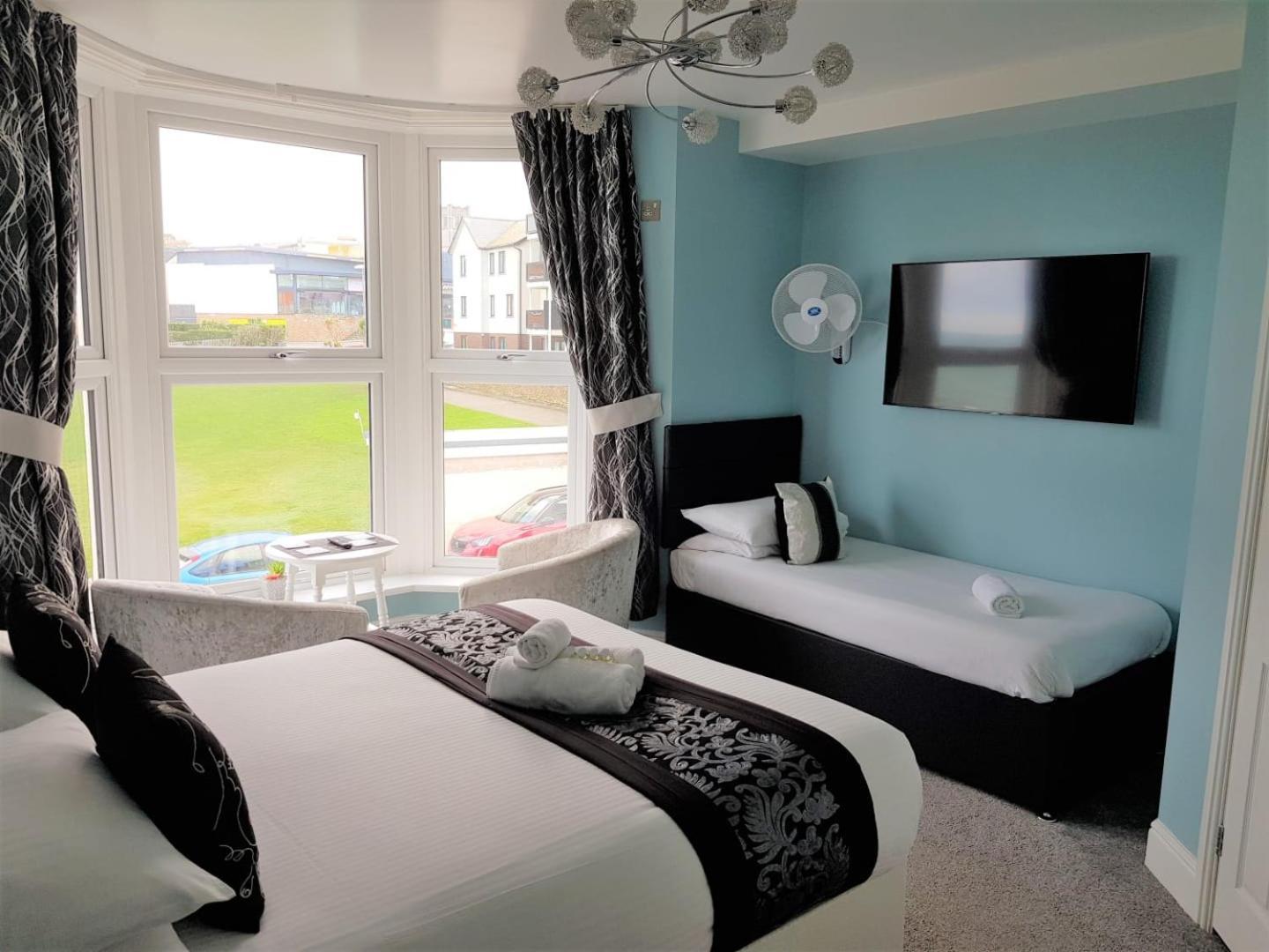 Triple Room with View