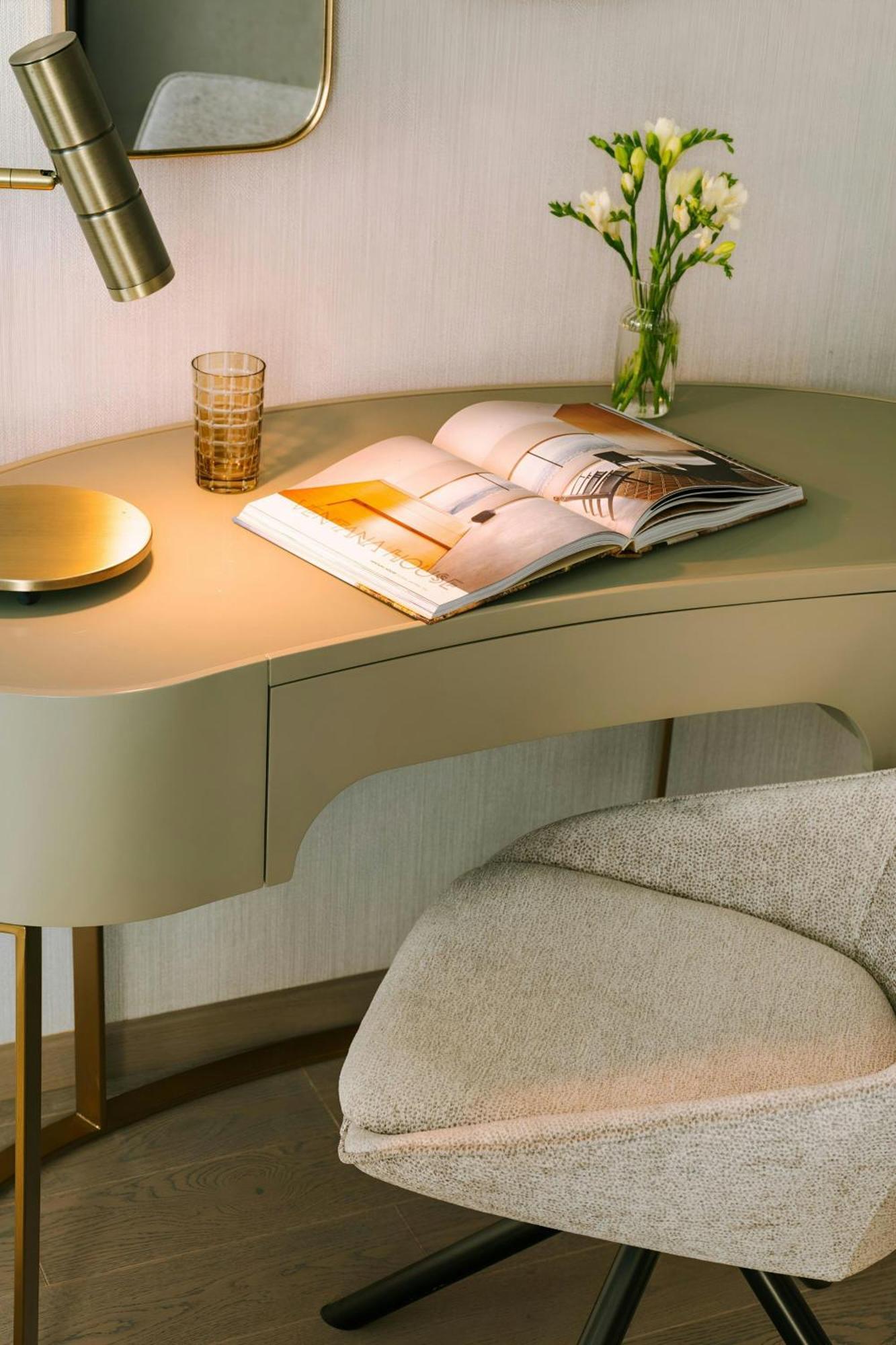 Burj Khalifa Suite 1BDR