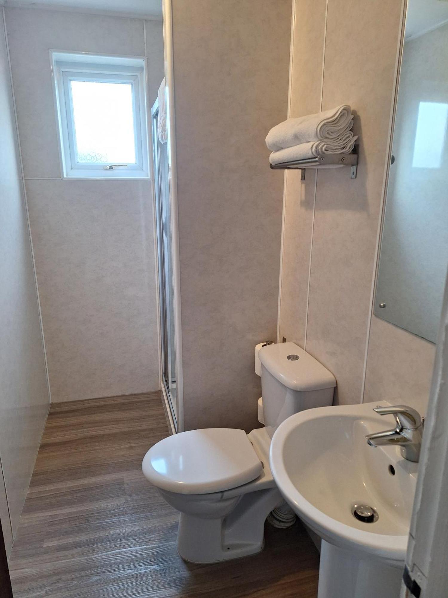 Double Room Private Bathroom