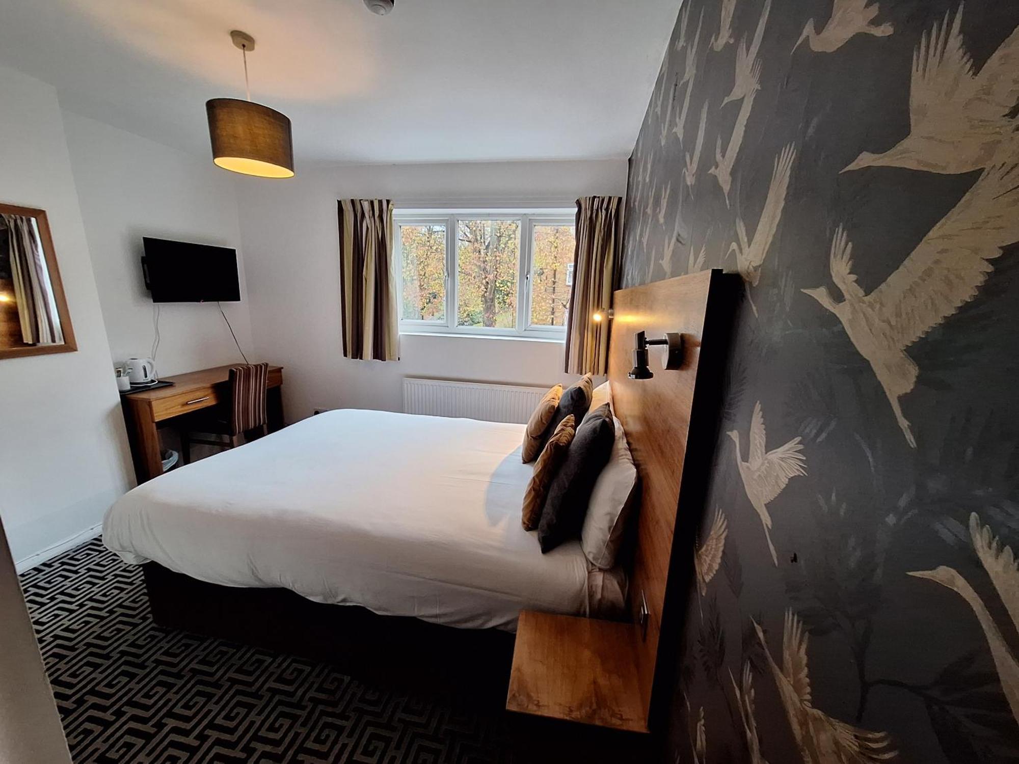 Double Room Private Bathroom