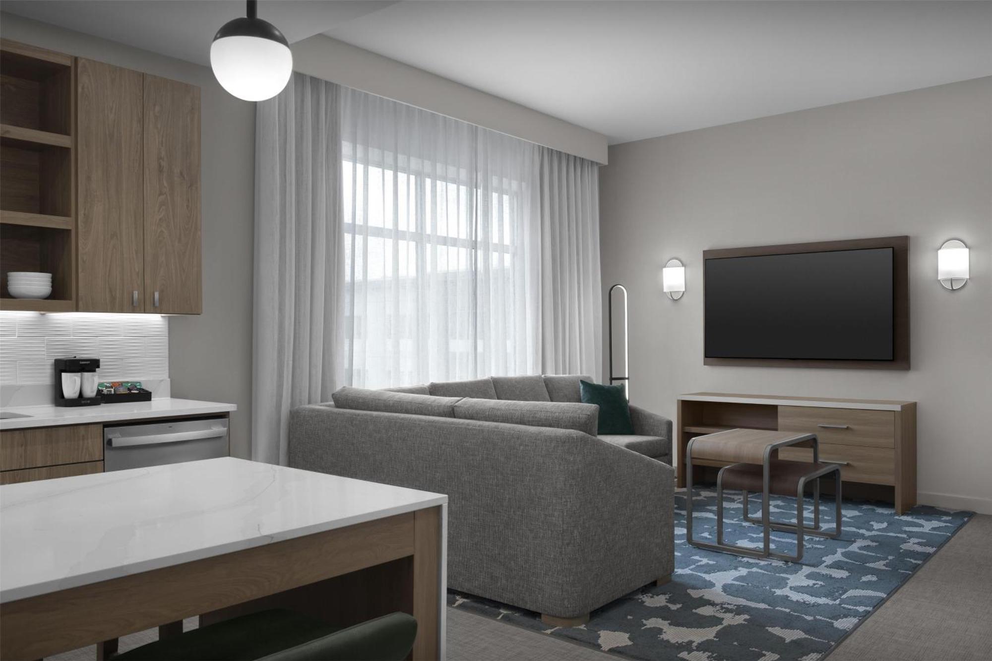 One-Bedroom King Suite Non-Smoking