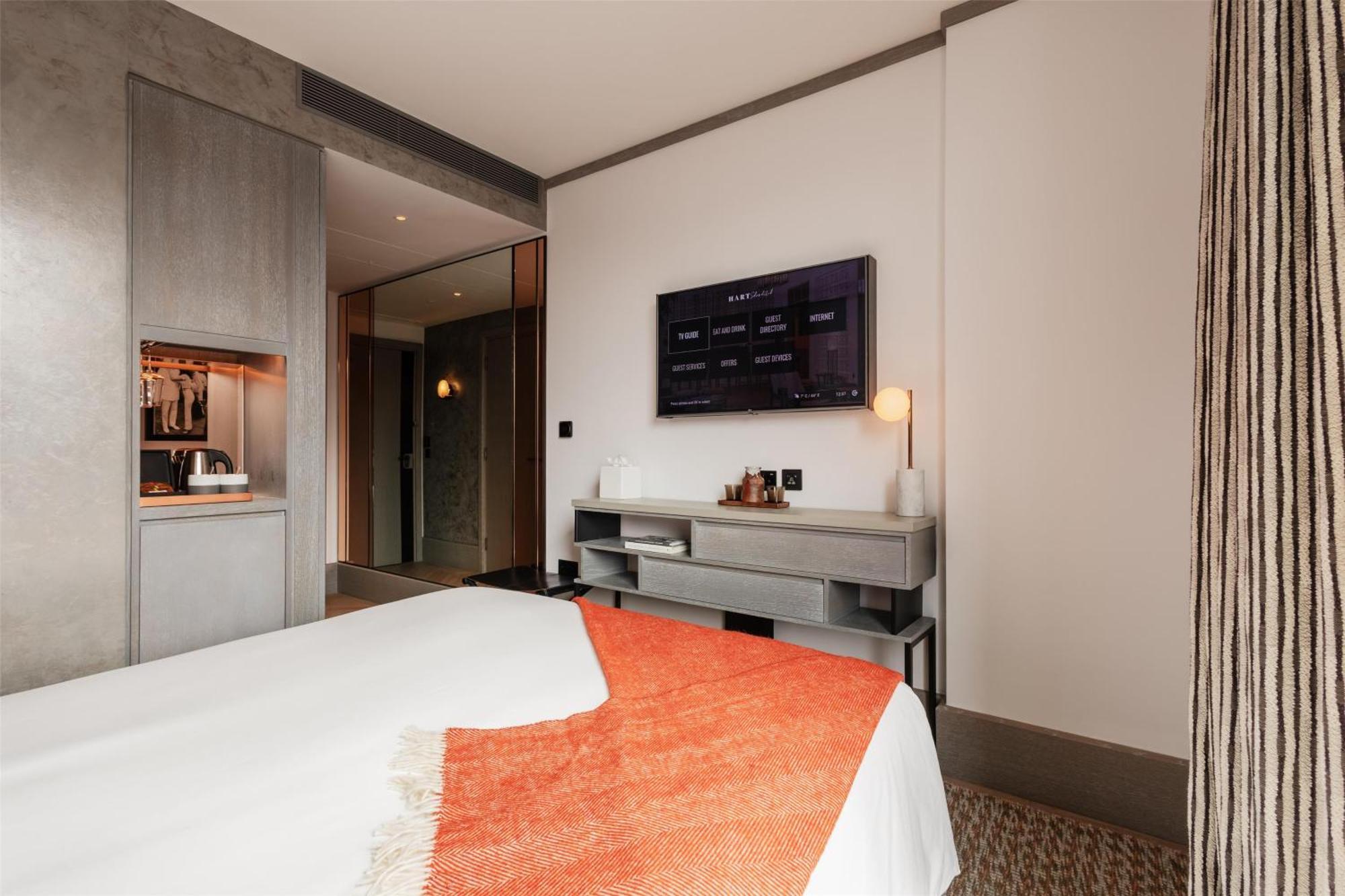 Queen Room