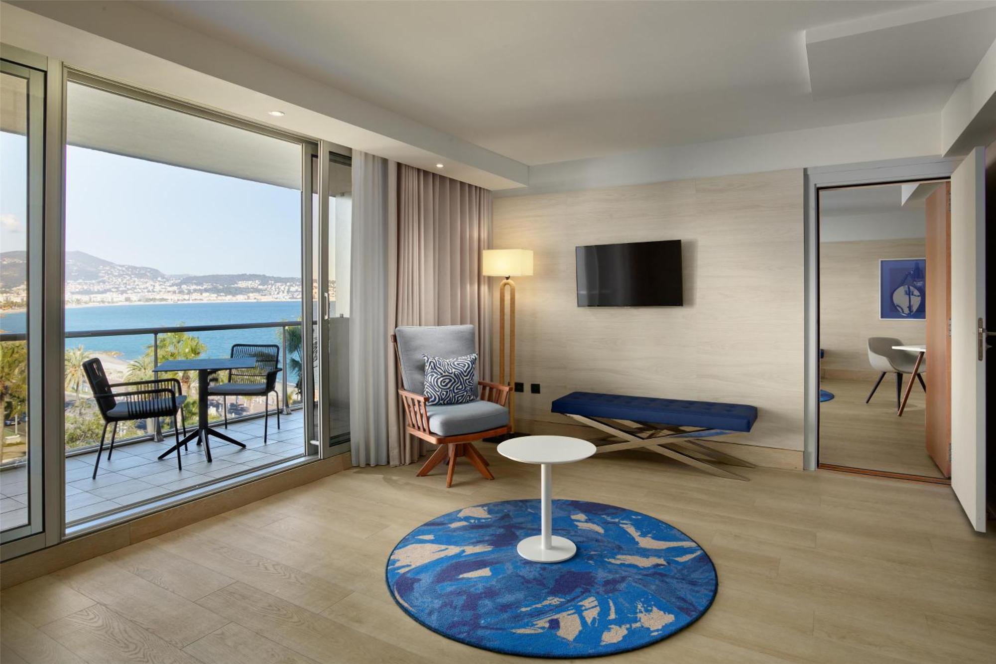 Junior Suite Terrace Bay View