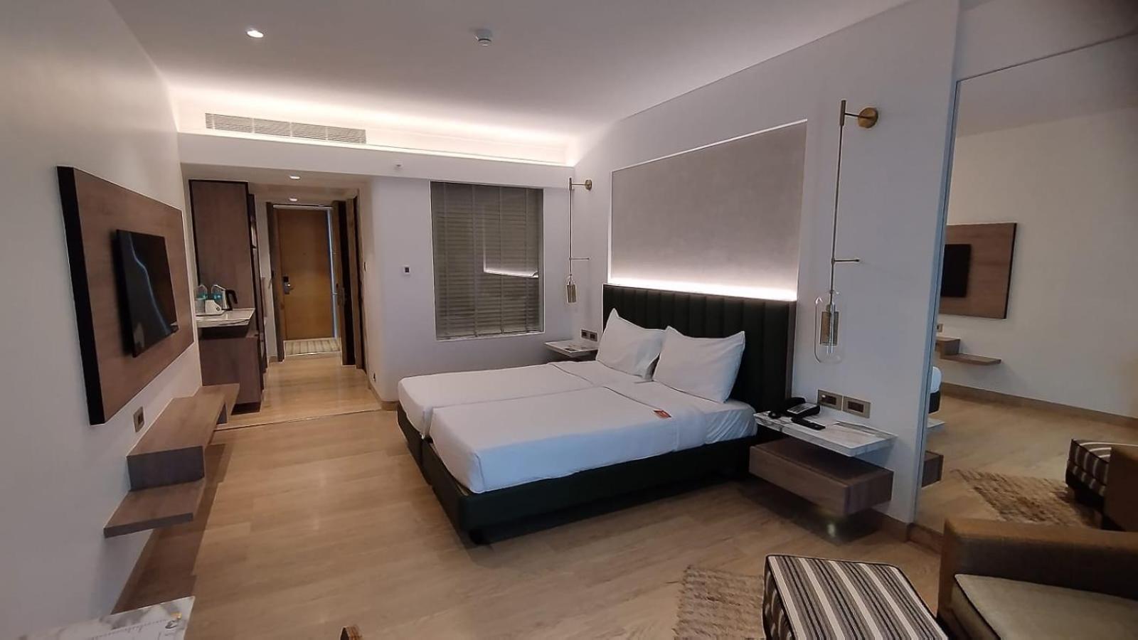 Executive Twin Room on Restaurant Food Al-a-carte order