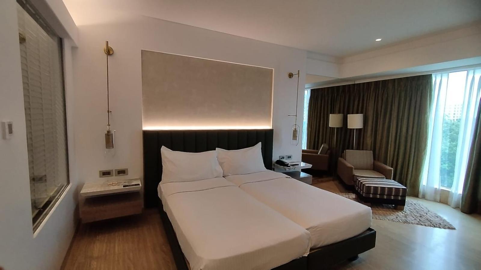 Executive Twin Room on Restaurant Food Al-a-carte order