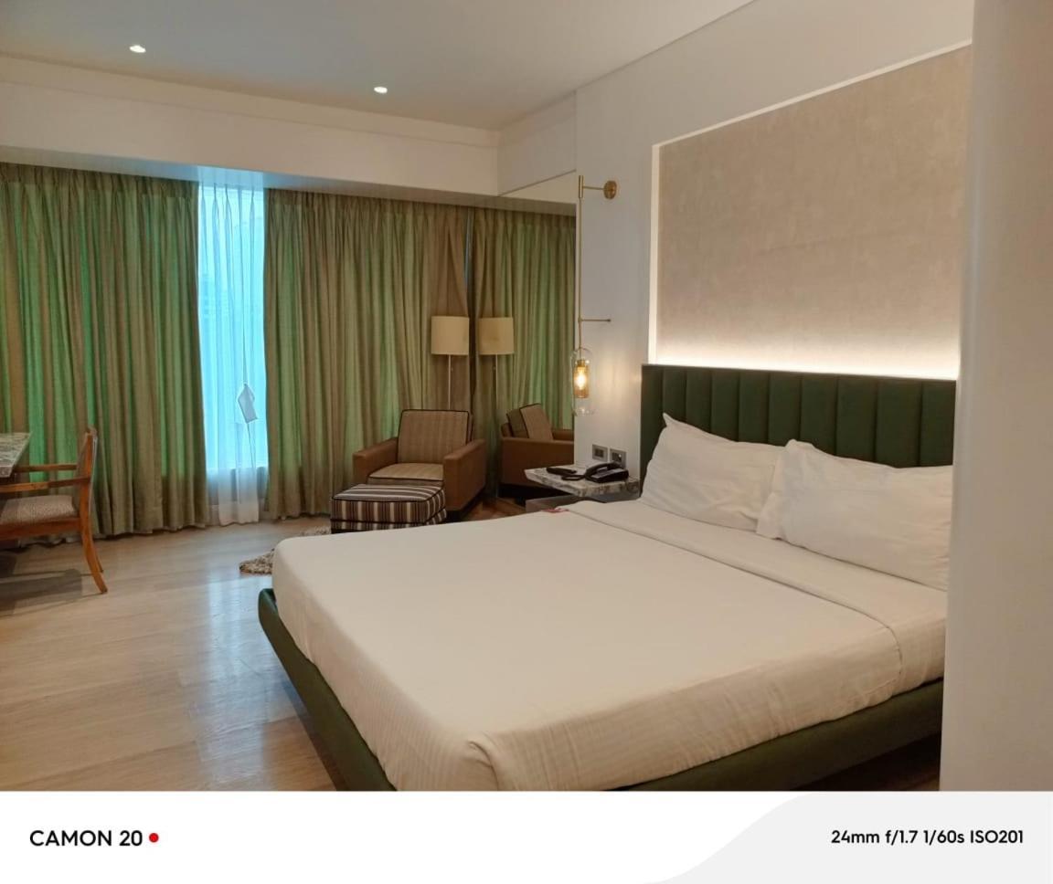 Executive Club Room on Restaurant Food Al-a-carte order