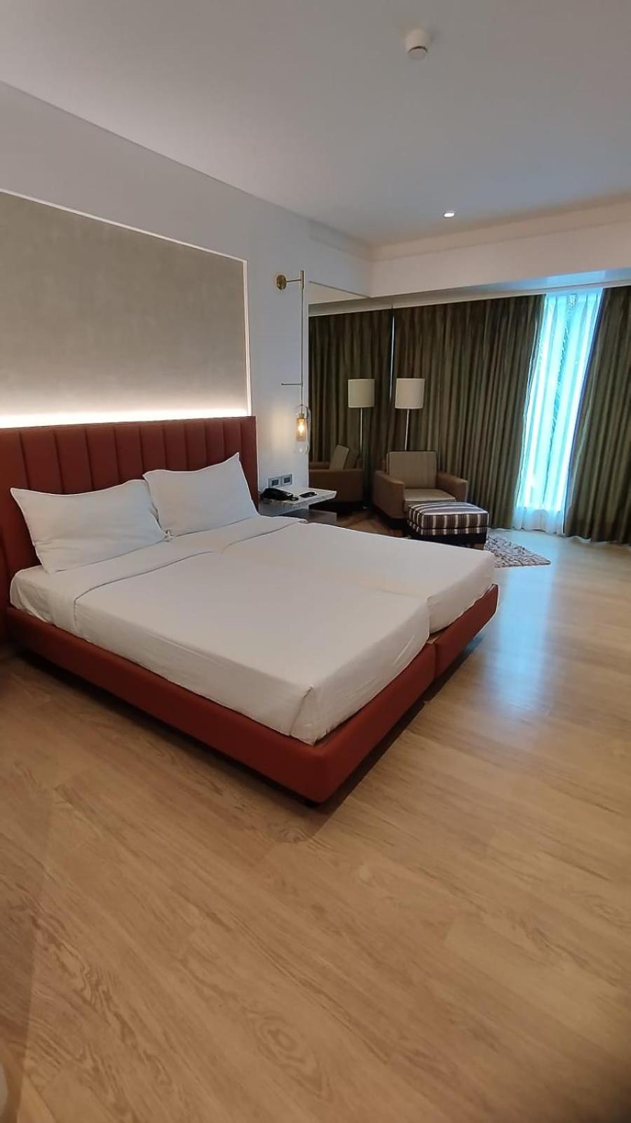 Executive Twin Room on Restaurant Food Al-a-carte order