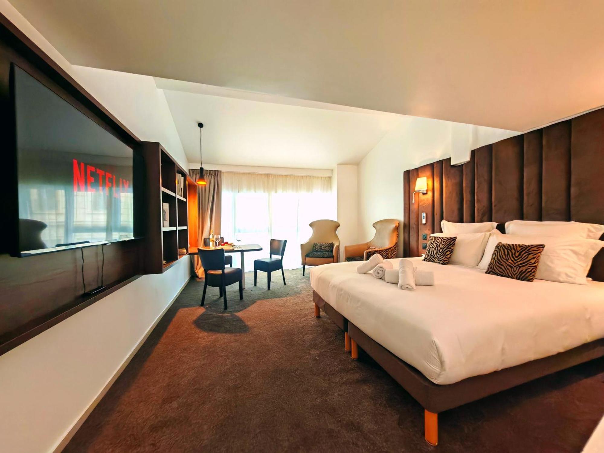 Junior Suite Evasion without elevator