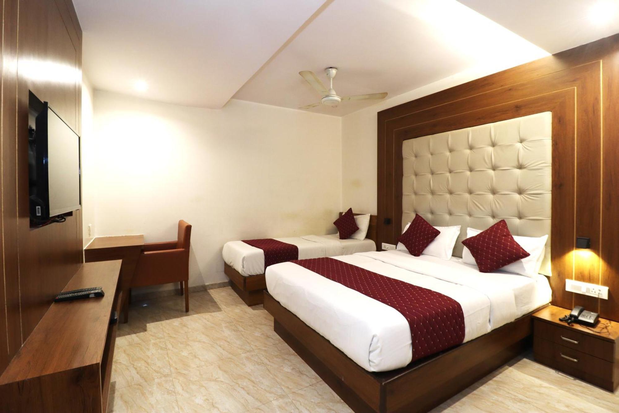 Deluxe Triple Room