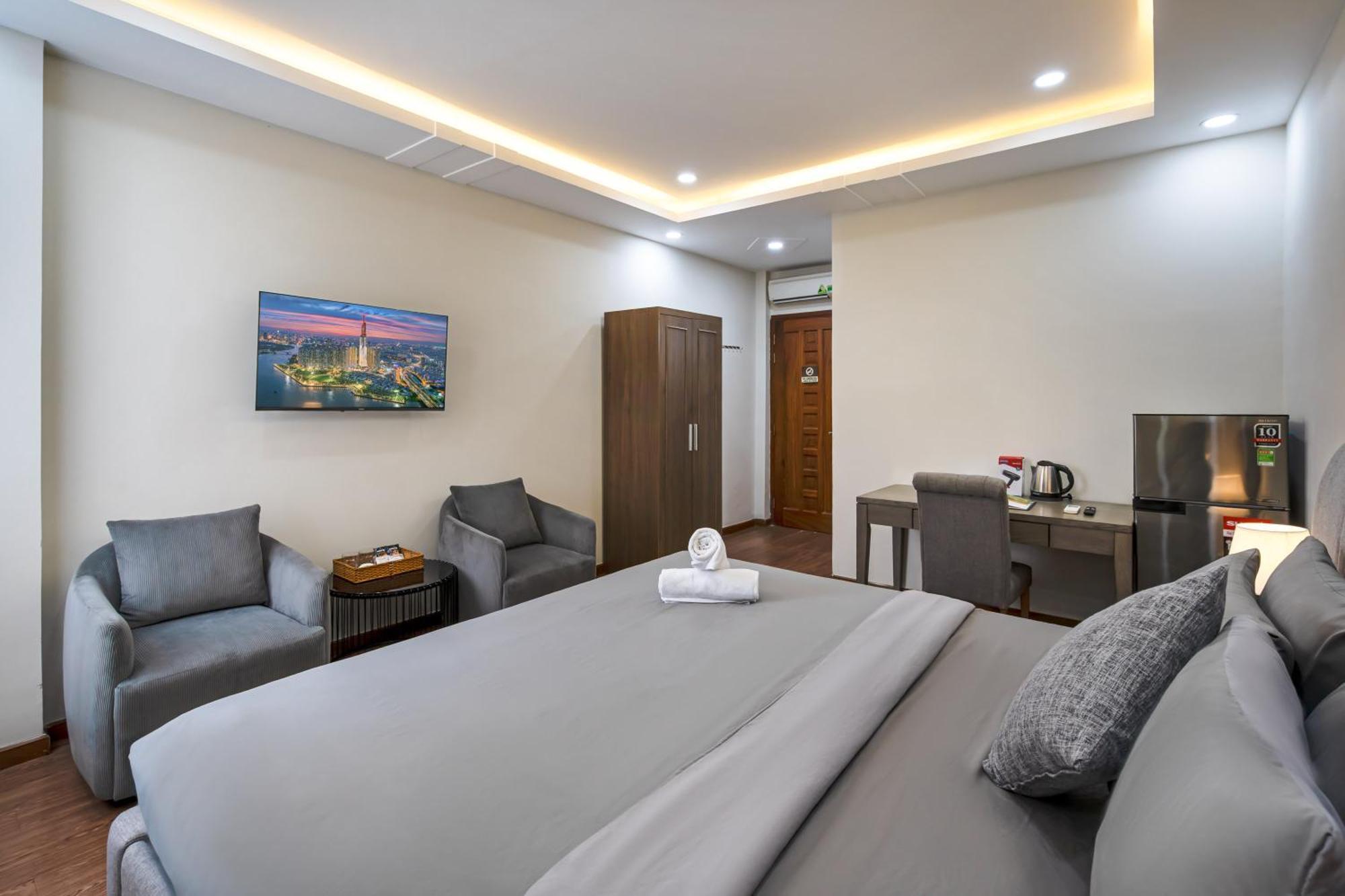 Deluxe King Room