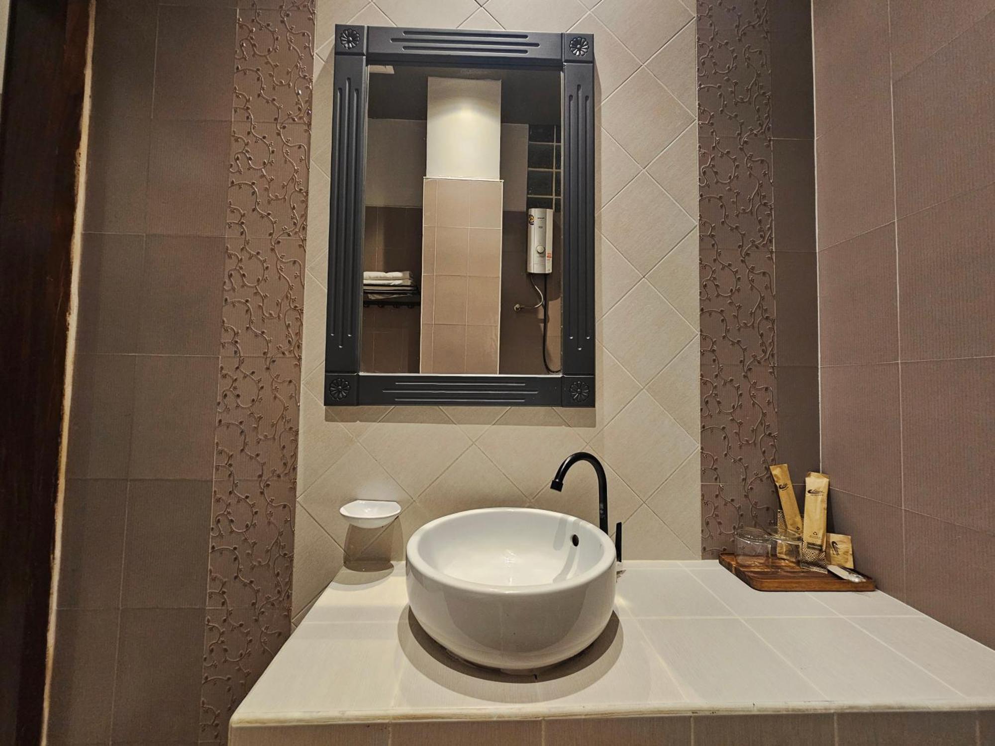 Deluxe Double Room City View