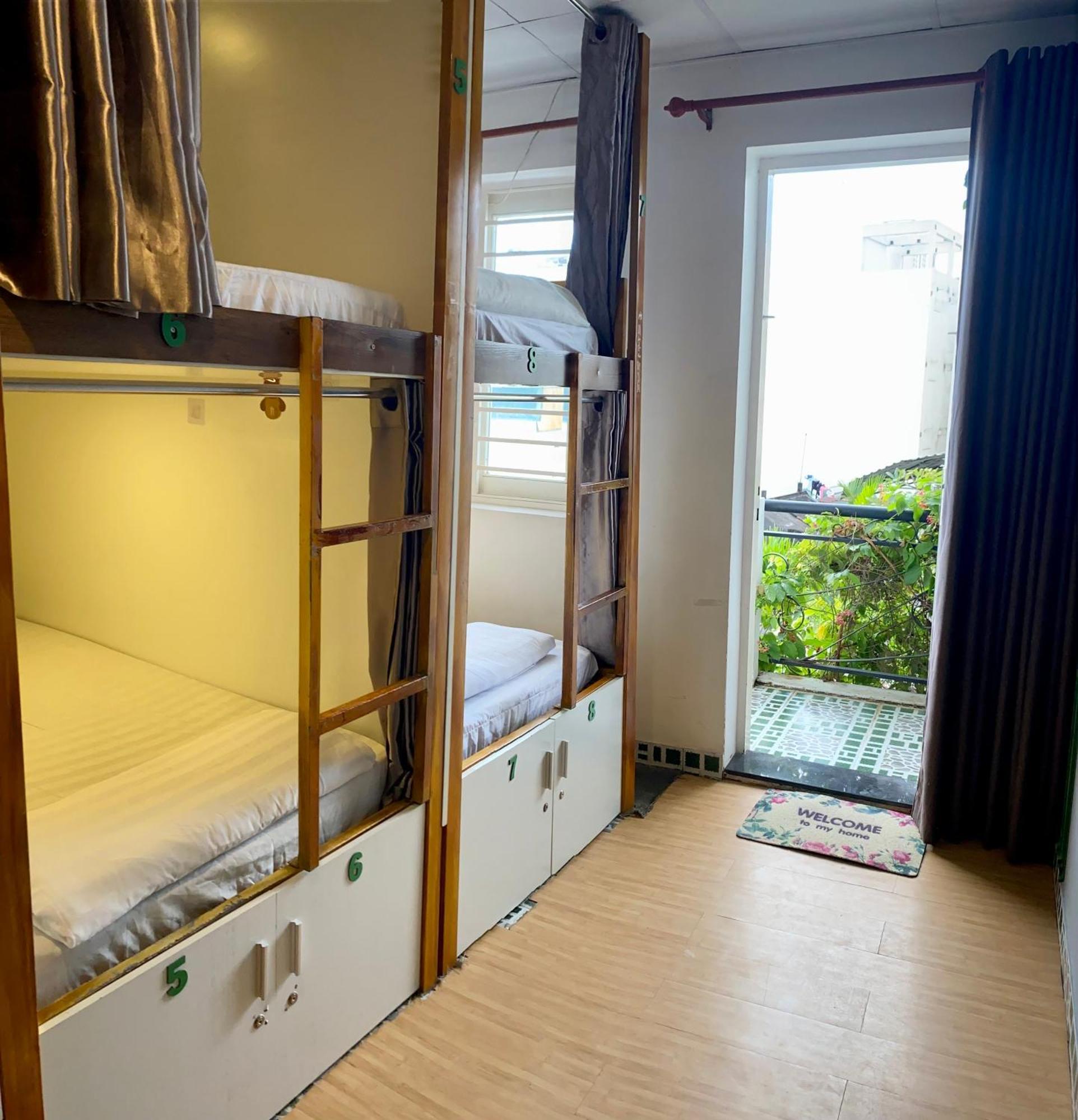 Bunk Bed Mixed Dormitory Room