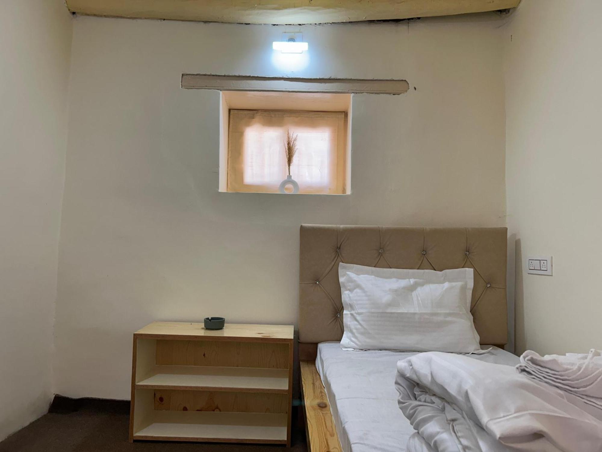 Single Room with Shared Bathroom