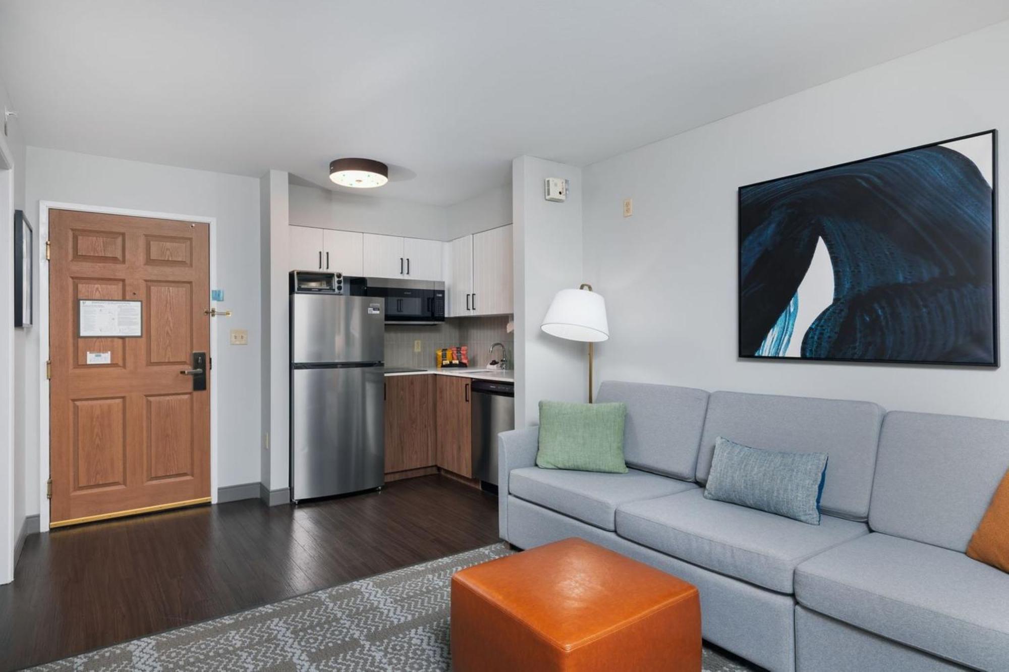 Two-Bedroom Suite with One King and One Queen Bed
