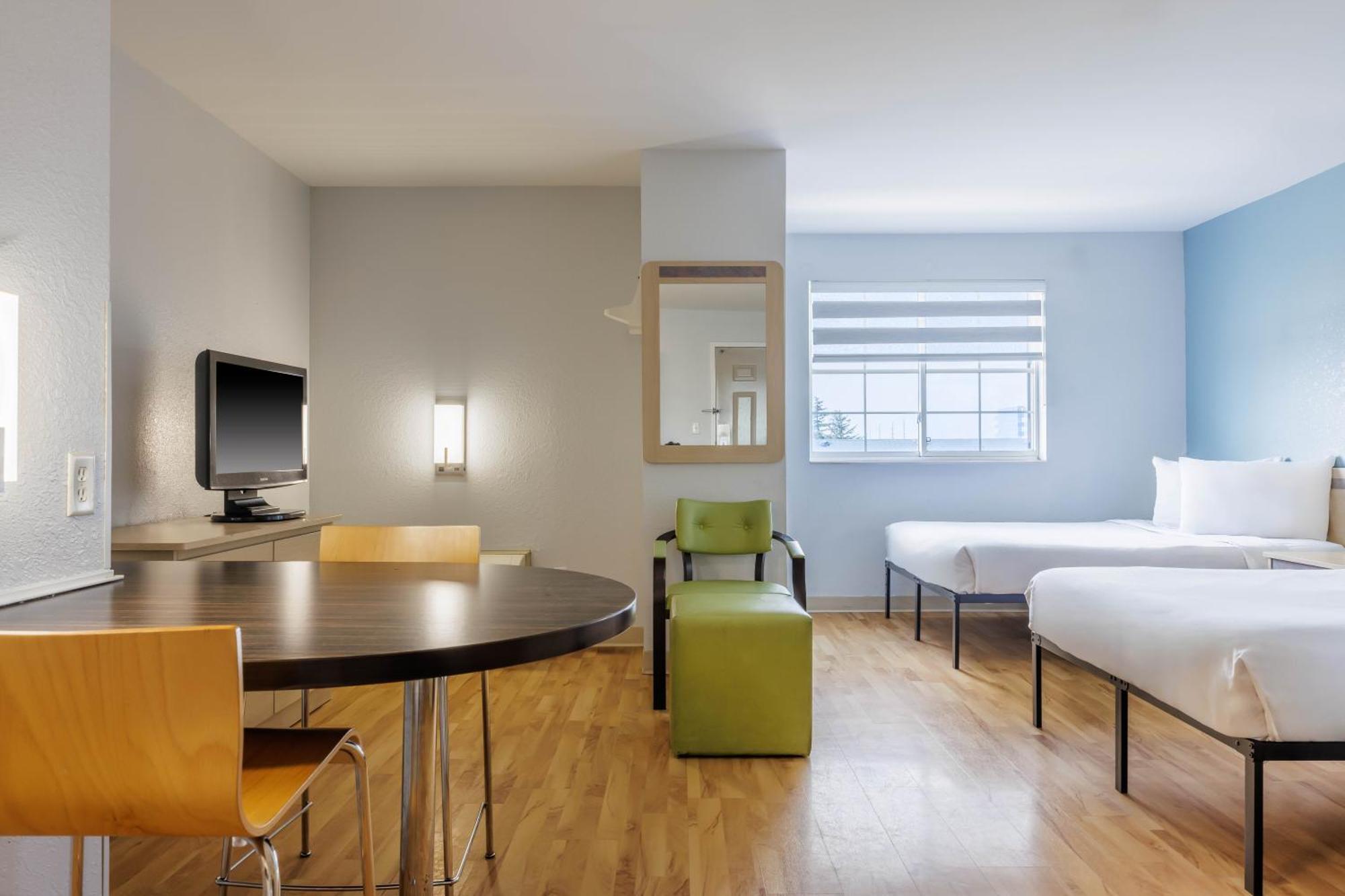 Quadruple Room - Non-Smoking