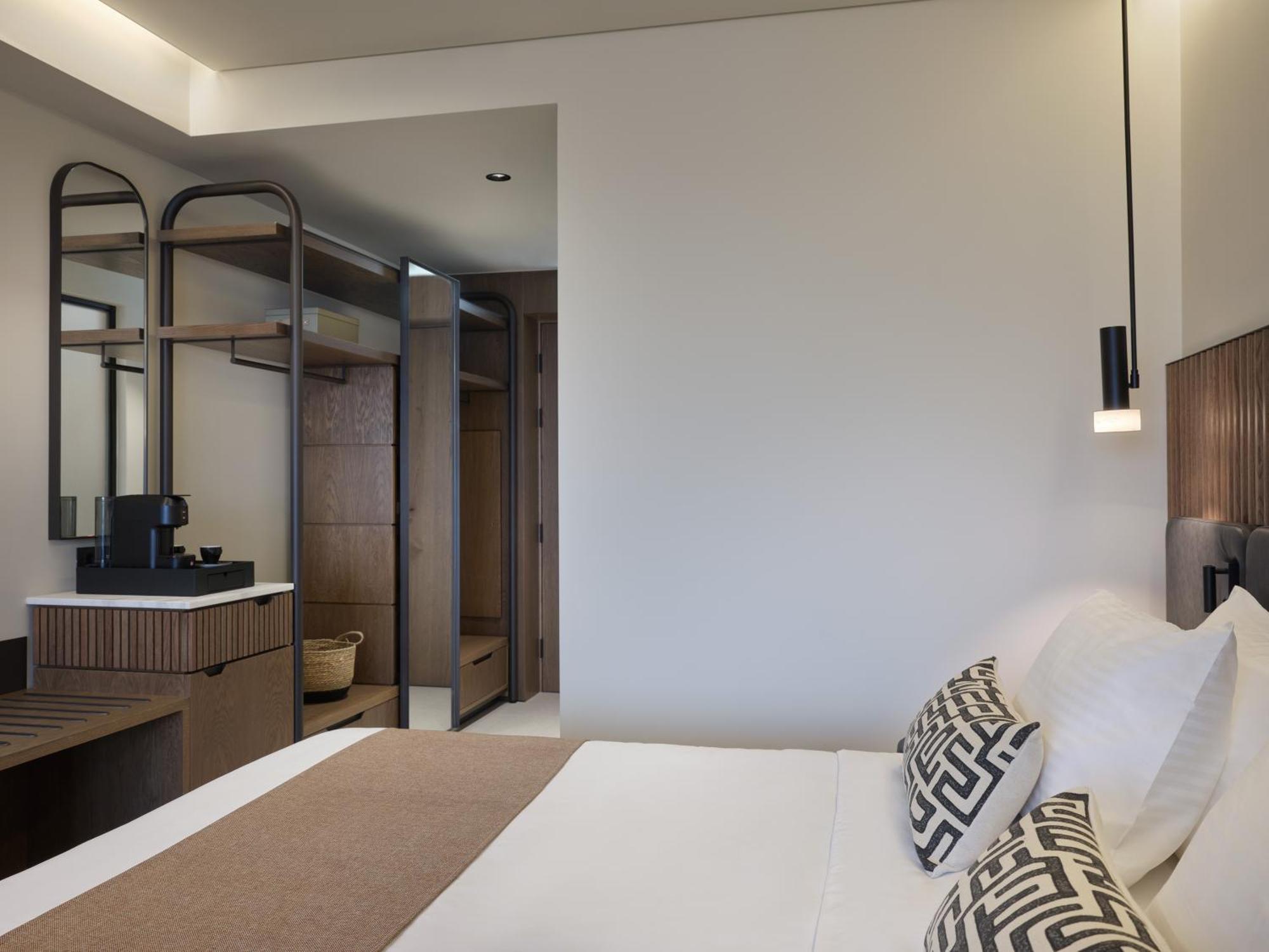 Deluxe Room with Panoramic Sea View
