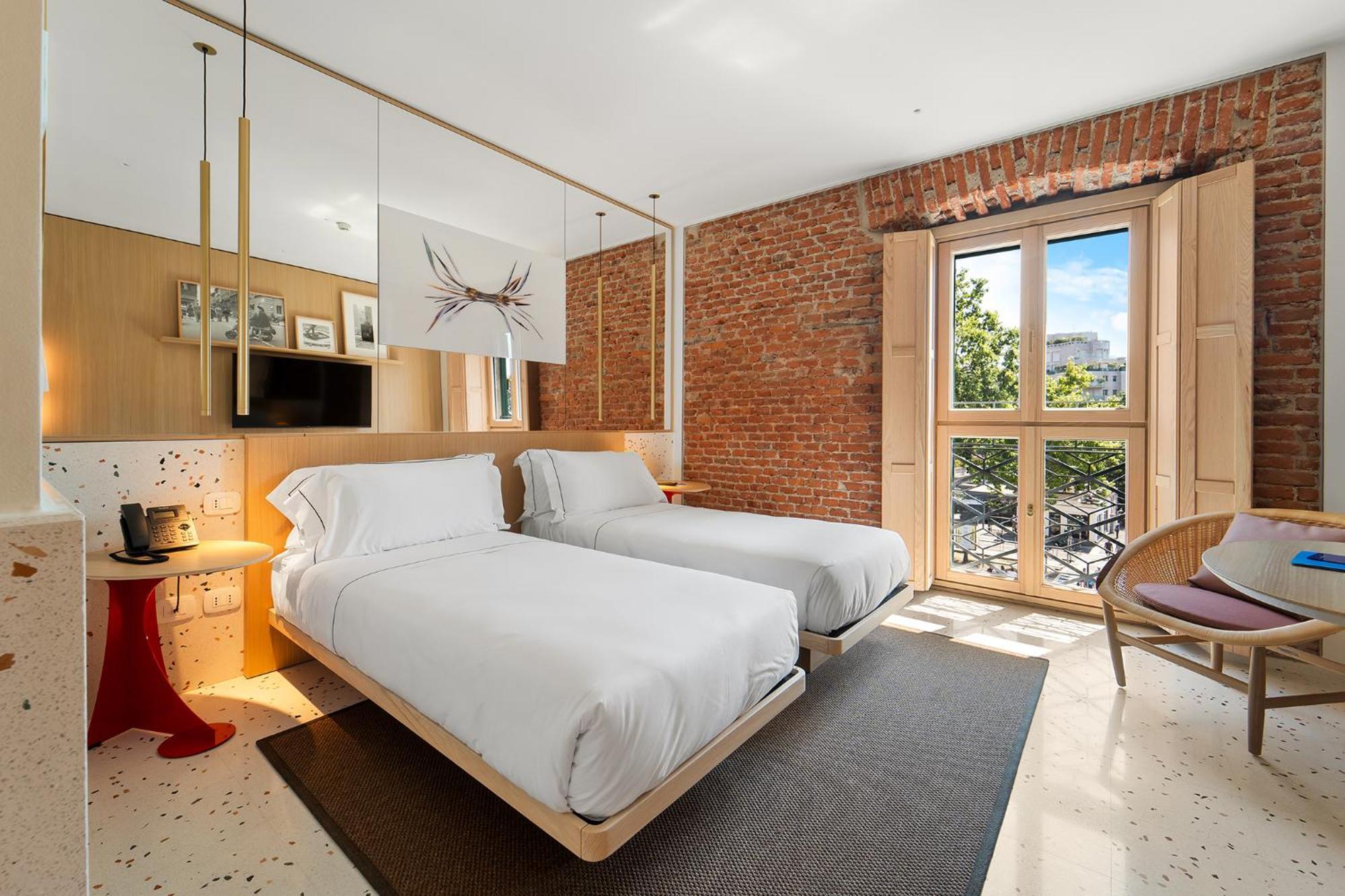 Deluxe Twin Room