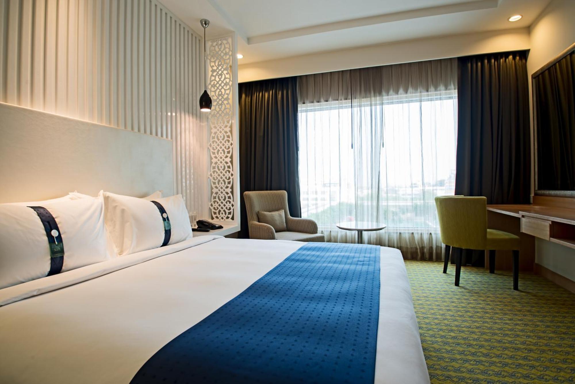 King Suite with Additional Living Area,1685082788:JPEG