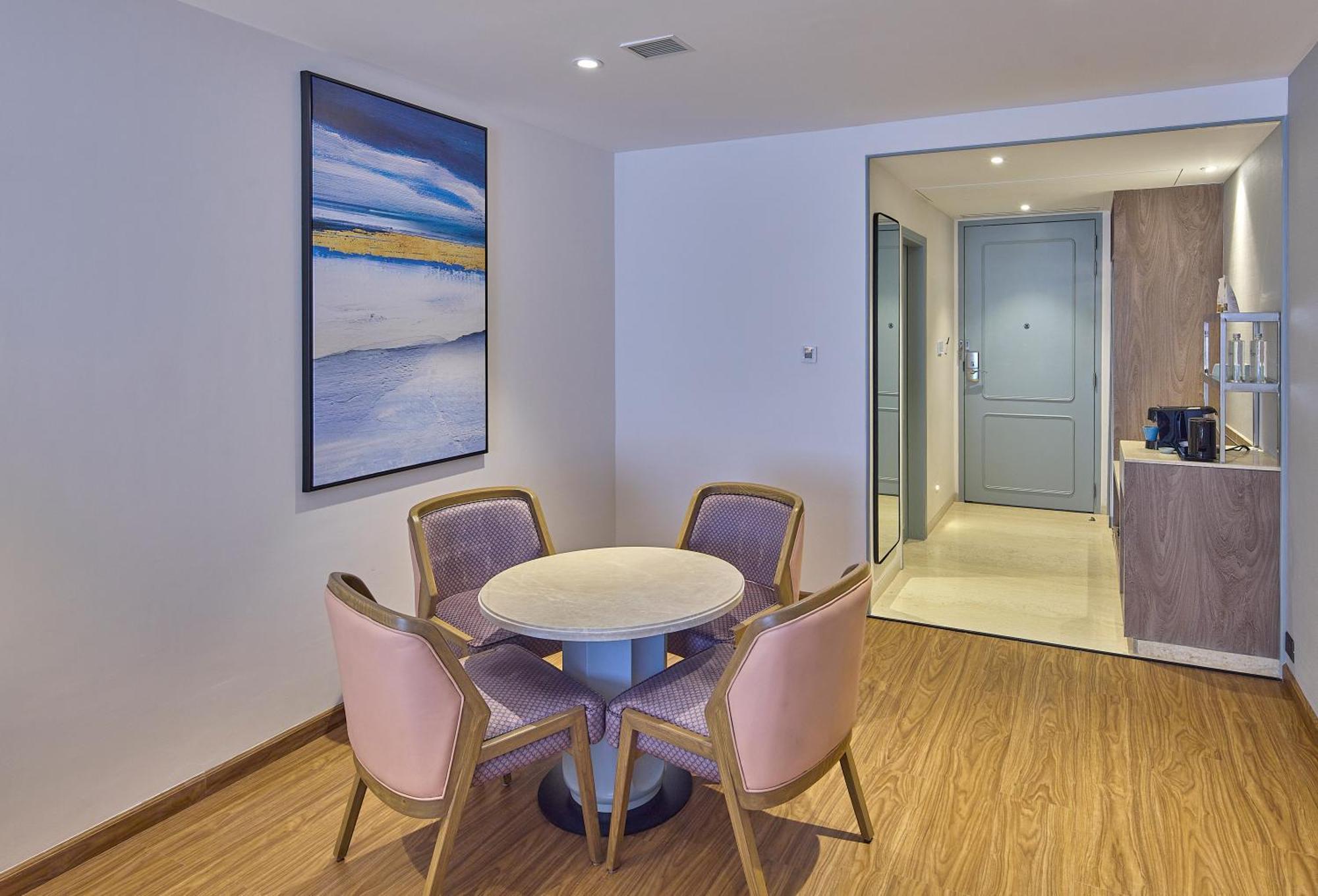 ICONIQA Reserve Room Smart Laundry Closet Espresso Coffee Machine Non-Alcoholic Mini Bar Spa