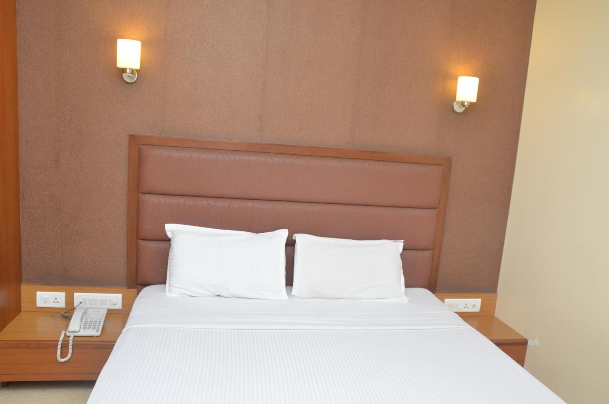Superior Single Room,1687484017:JPEG