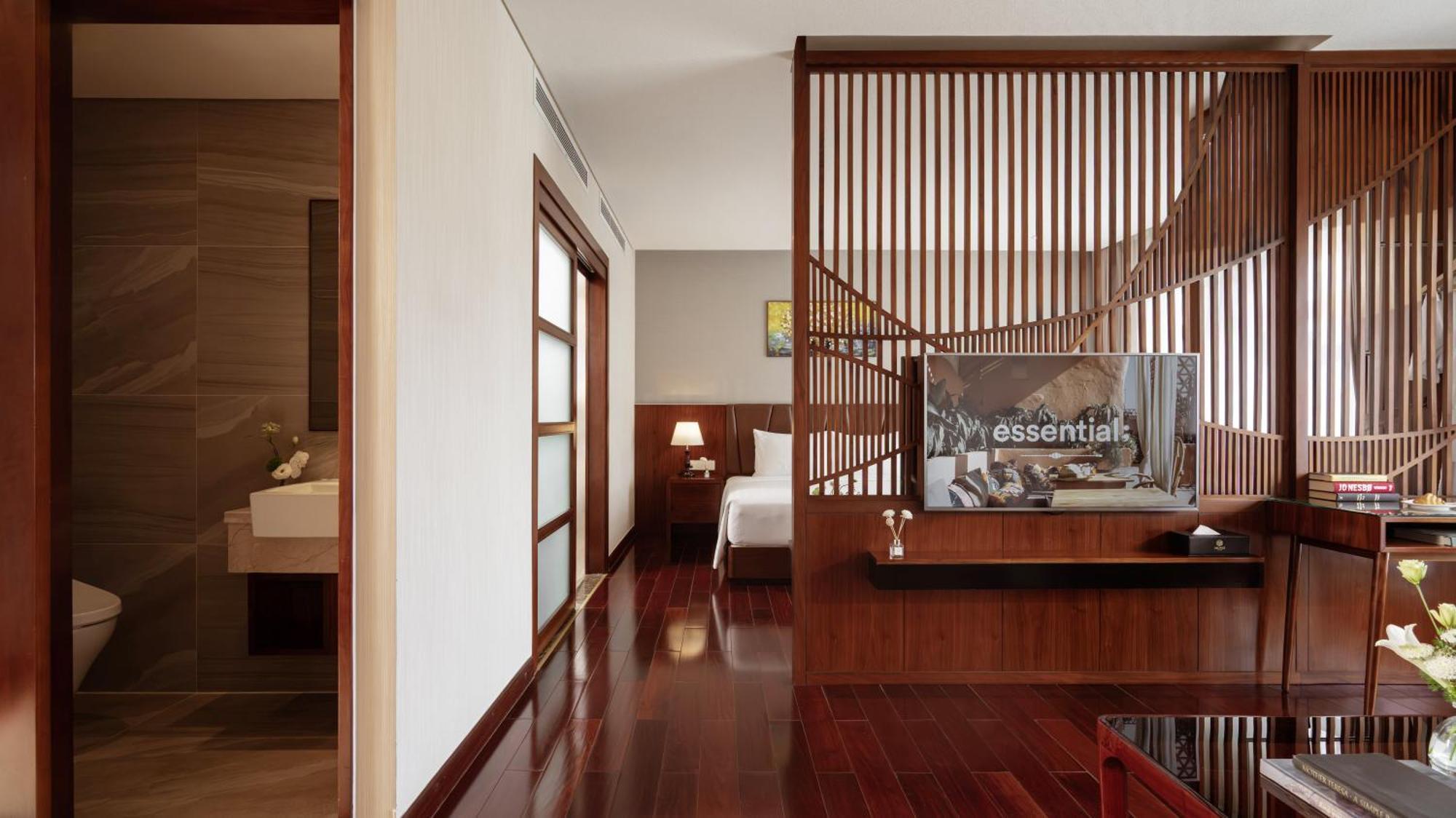 Orchids Suite City View