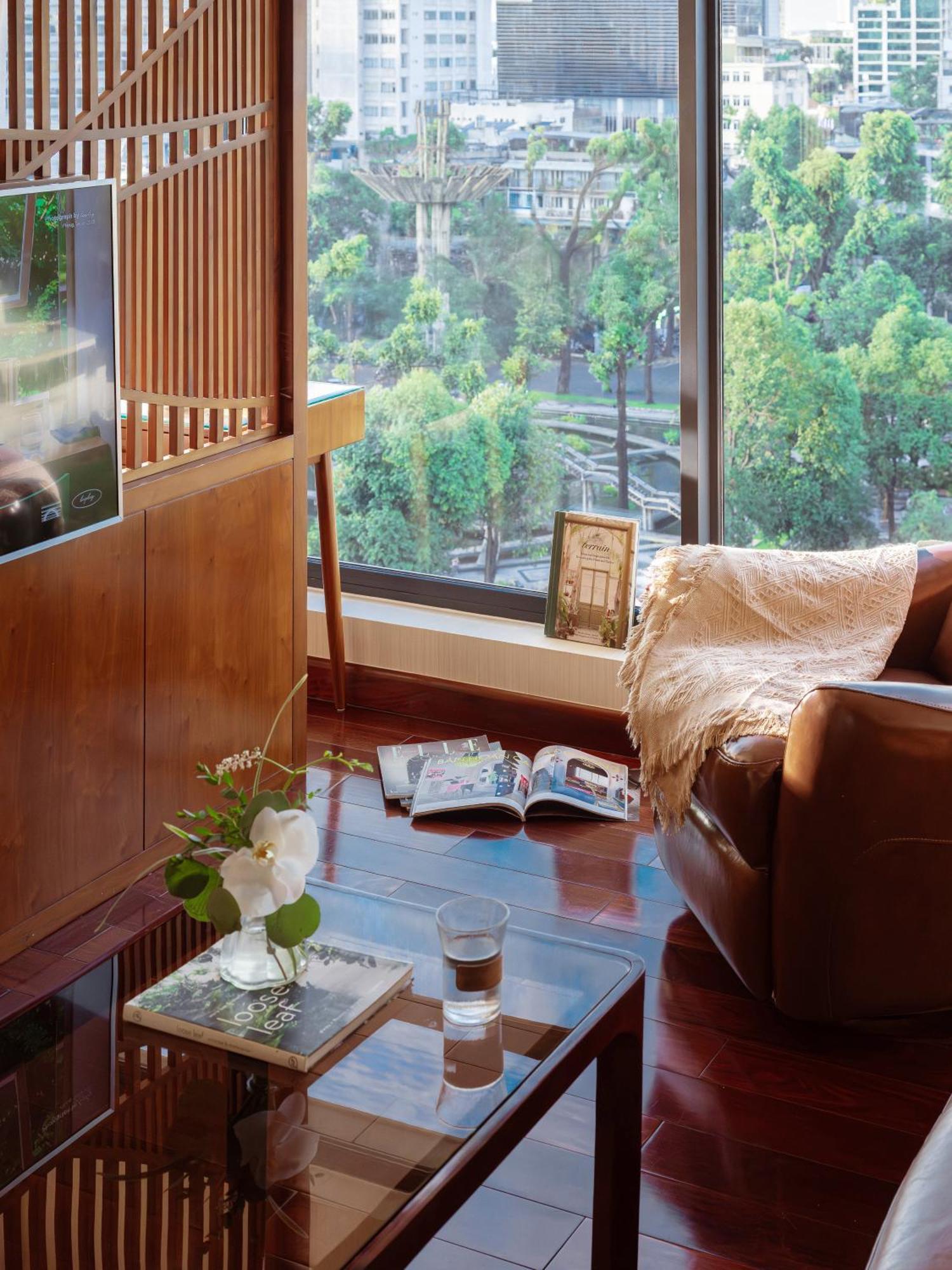 Suite Double or Twin Room Jaccuzi City View