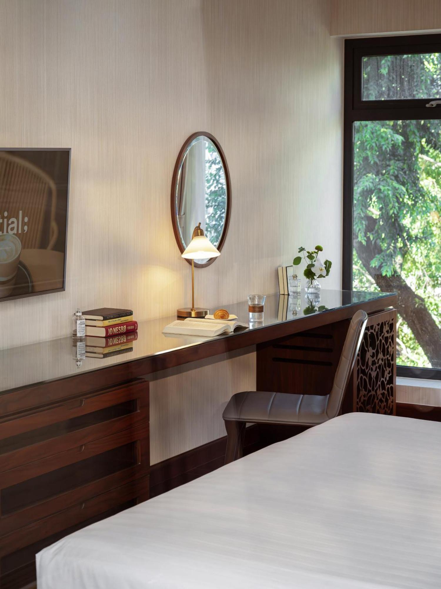 Deluxe Double Room City View