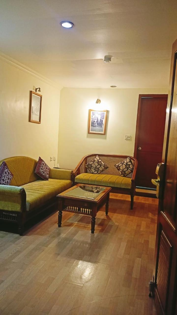 Suite with Garden View