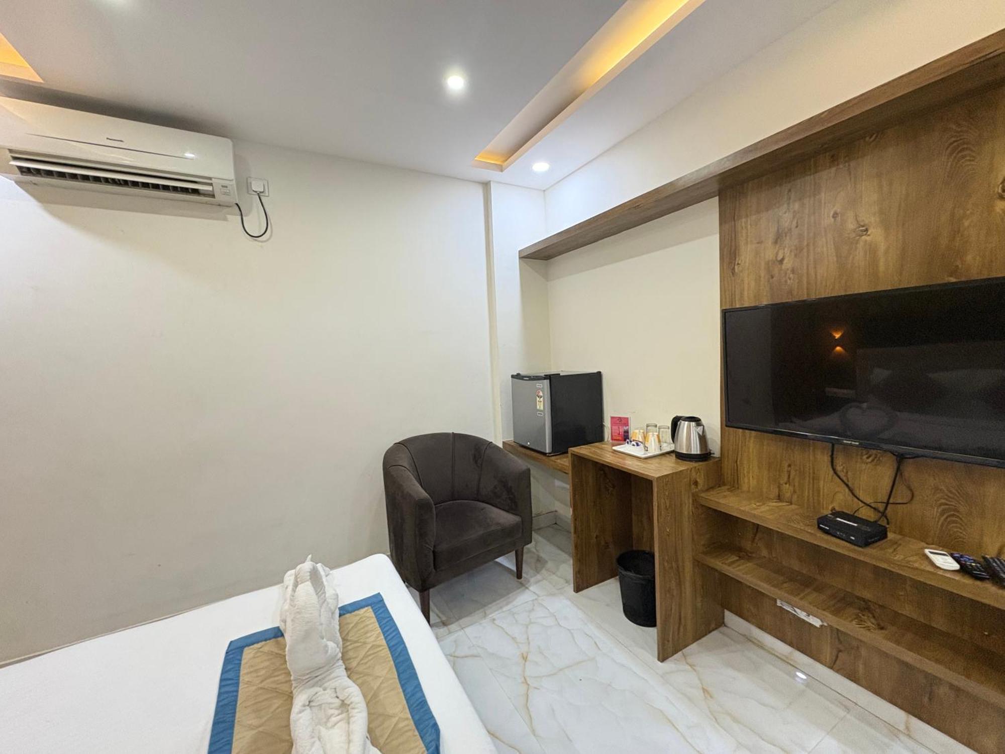 Triple Room,1689961935:JPEG
