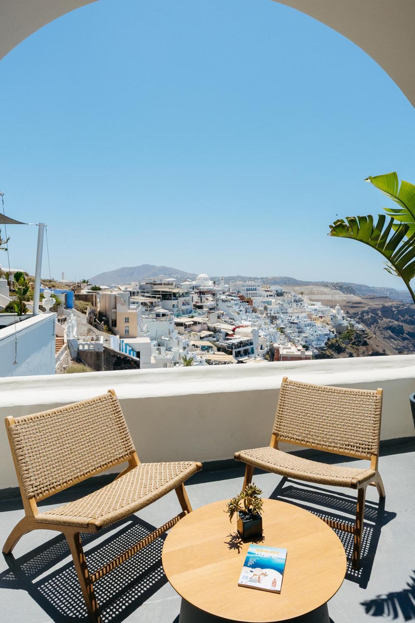 Superior Suite Caldera View