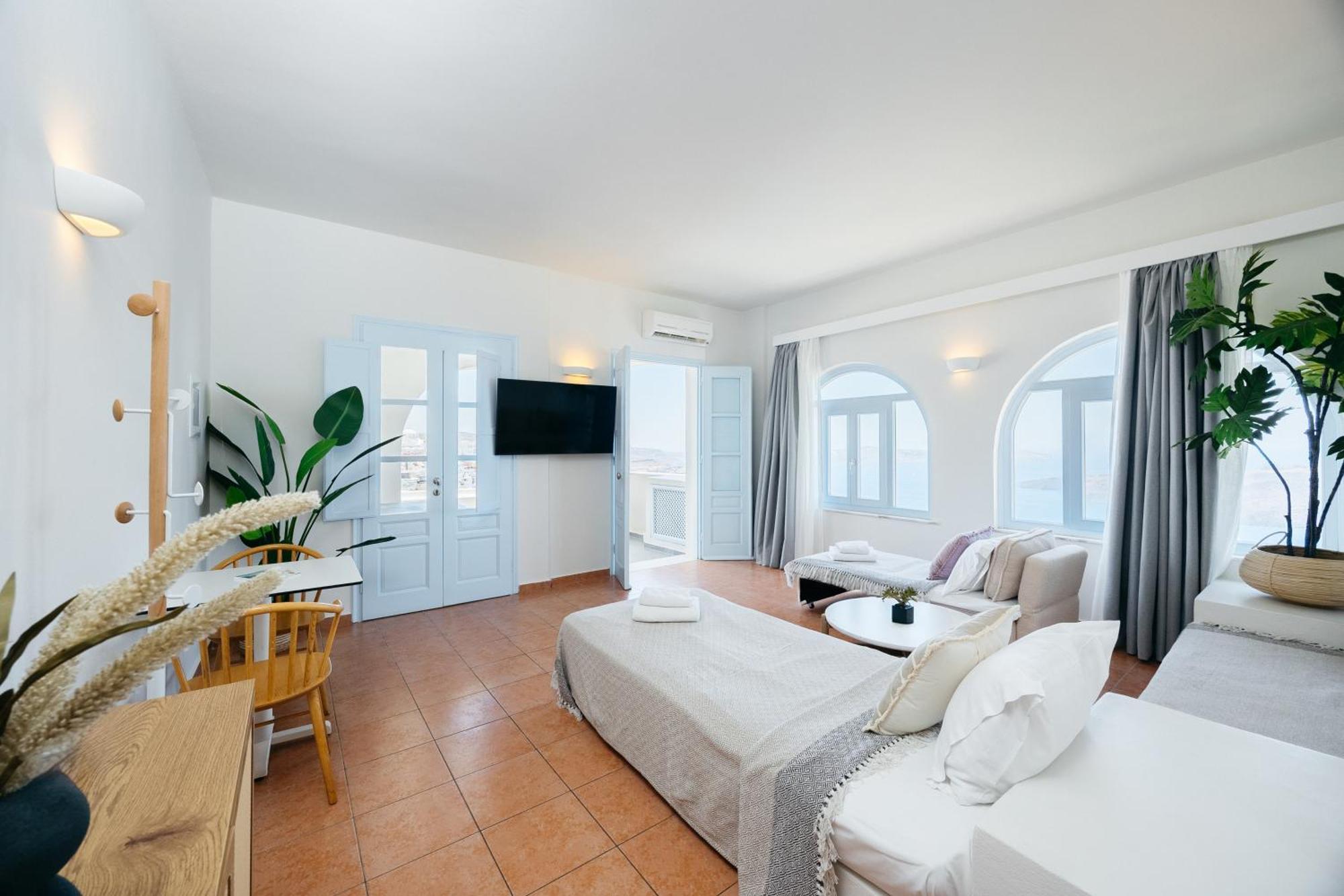 Superior Suite Caldera View