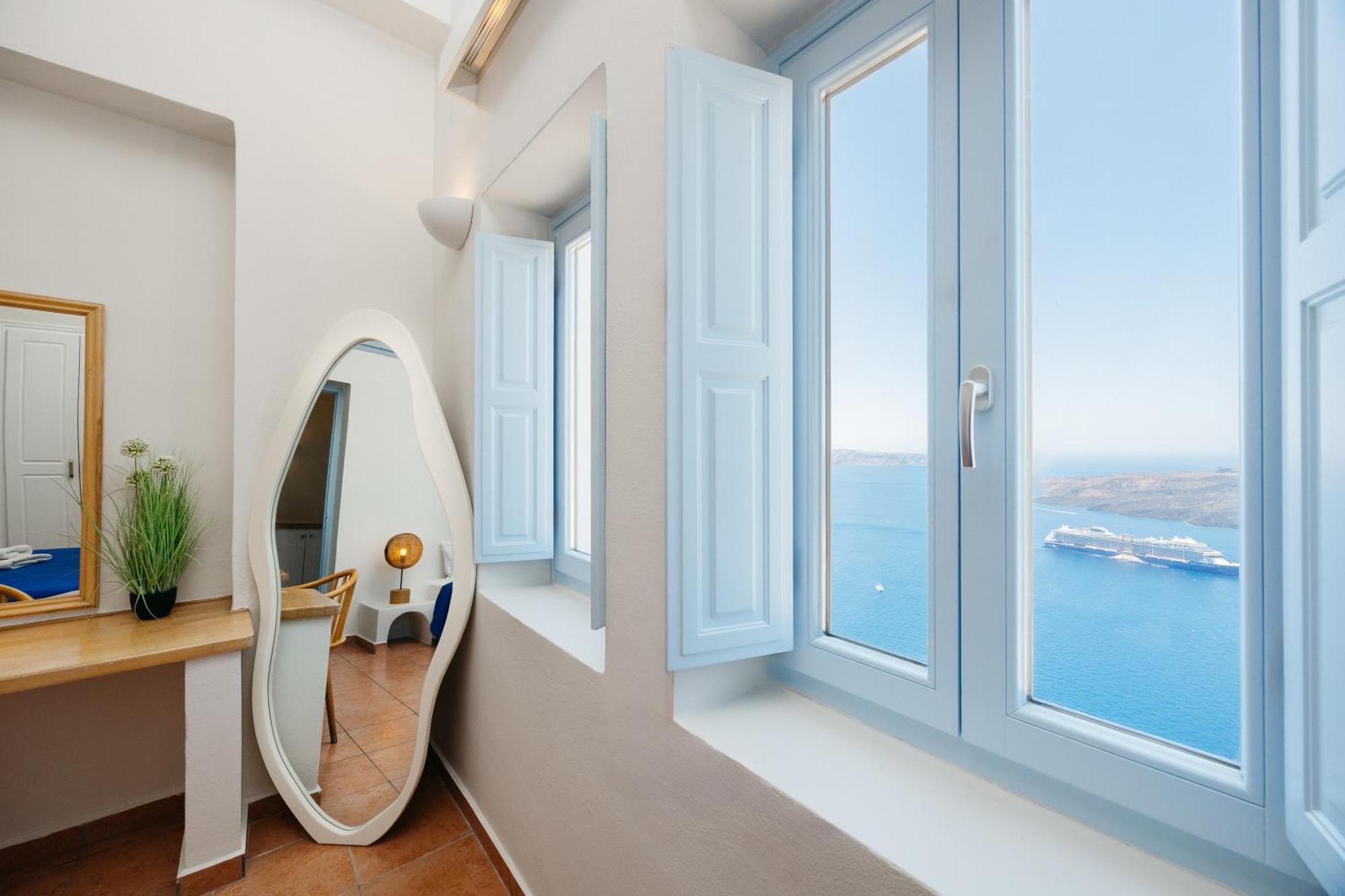 Superior Suite Caldera View