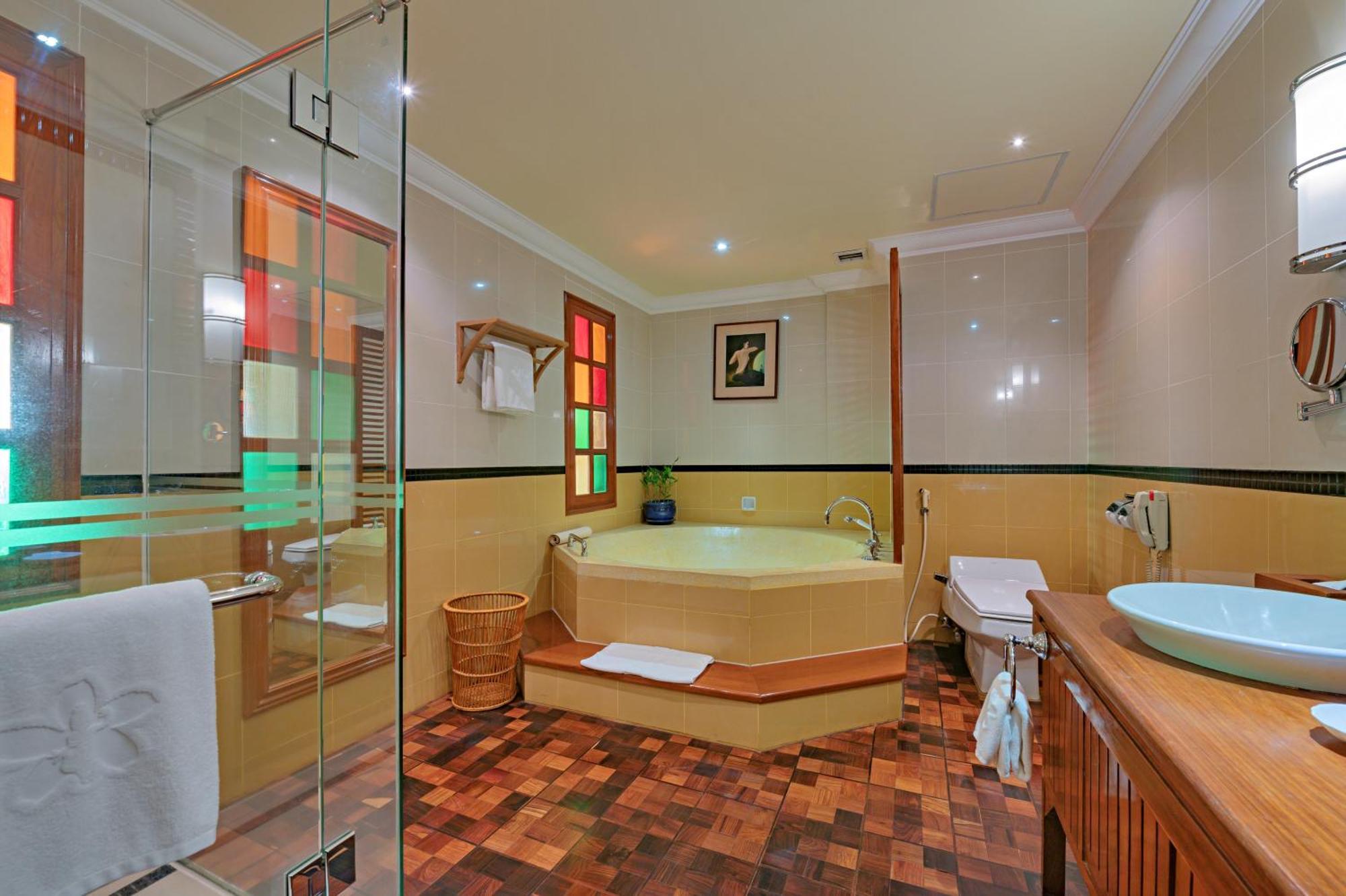 Club Suite 15minutes foot massage