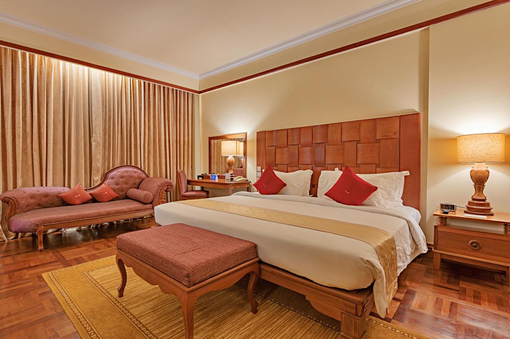 Club Suite 15minutes foot massage