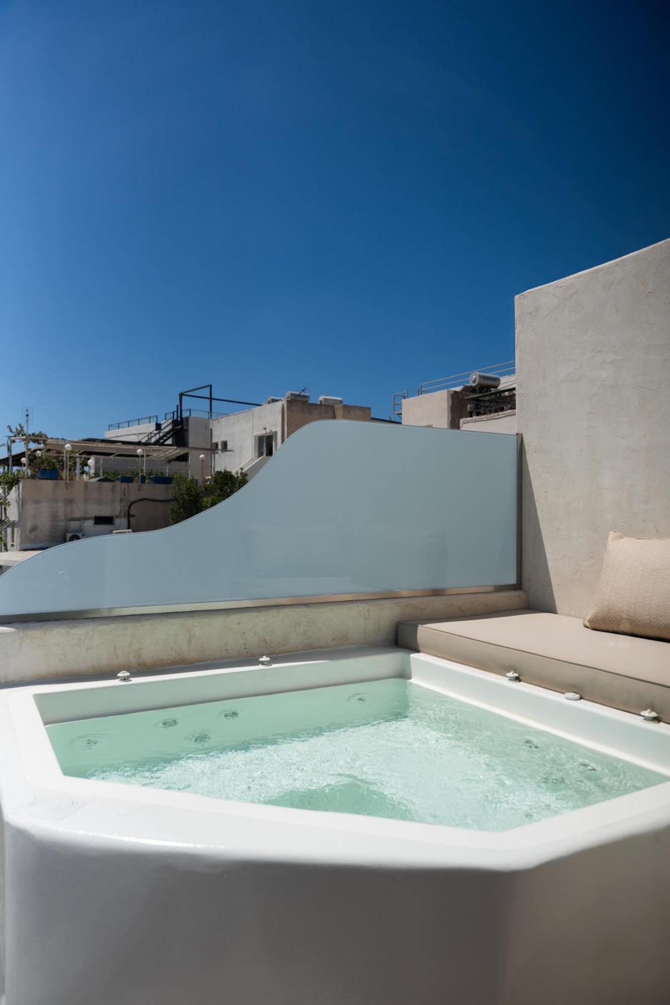 Suite with Hot Tub