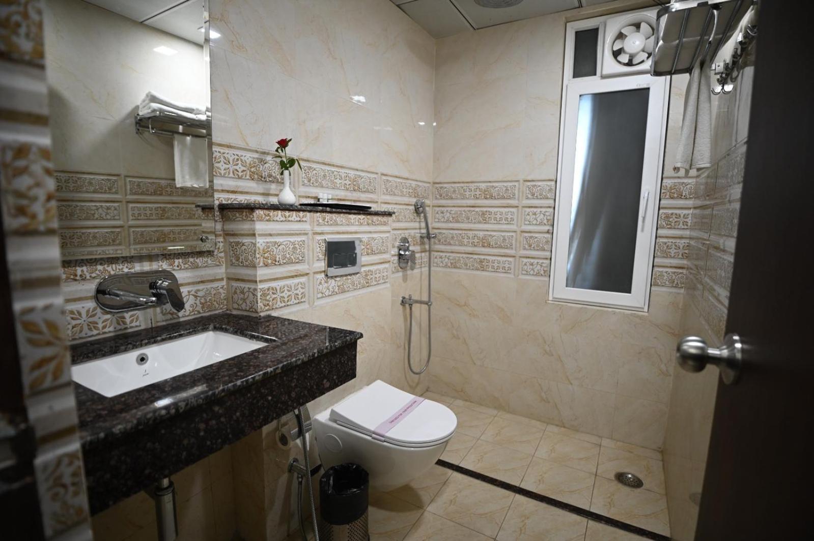 Standard King Room