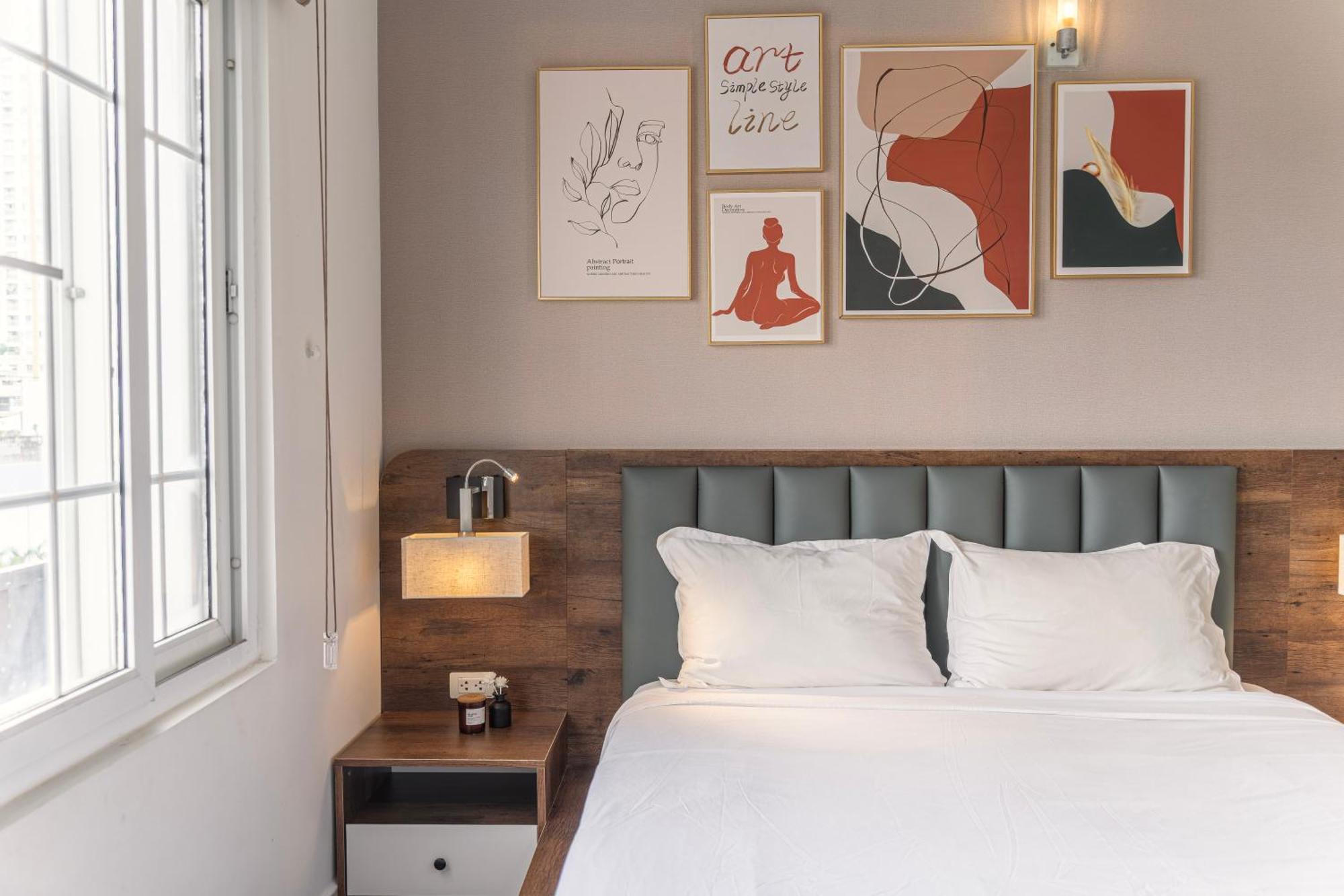 Two-Bedroom Apartment City View