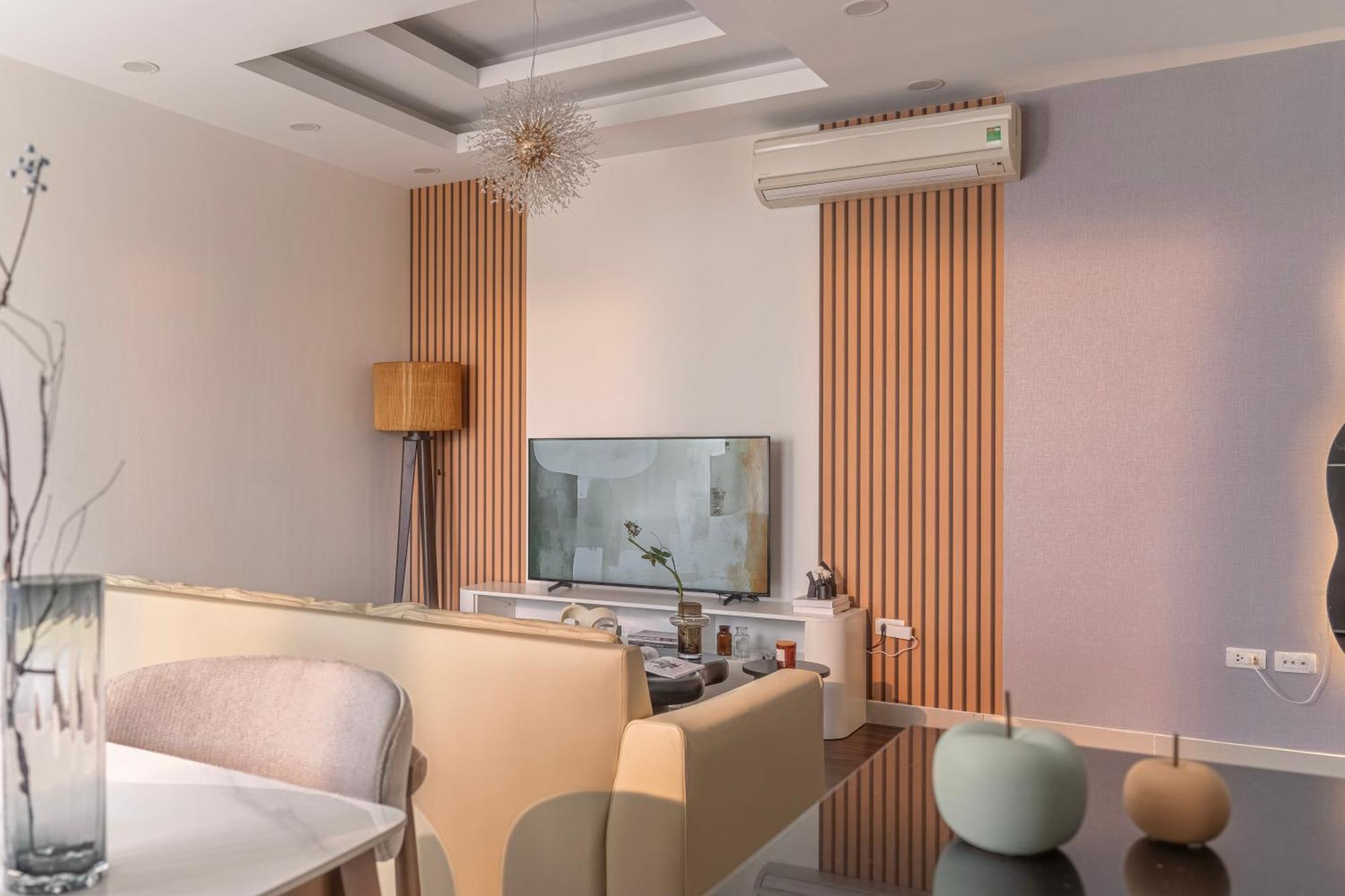 Two-Bedroom Apartment City View