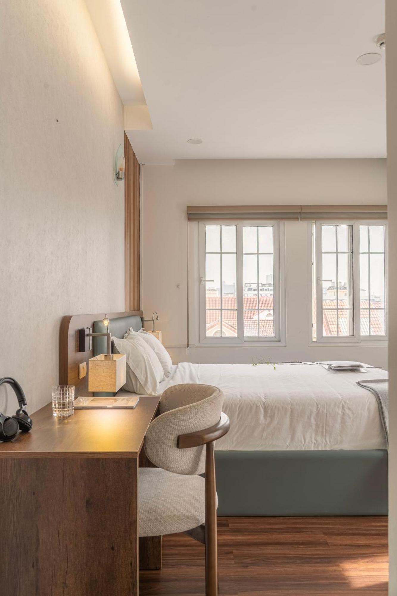 Two-Bedroom Apartment City View
