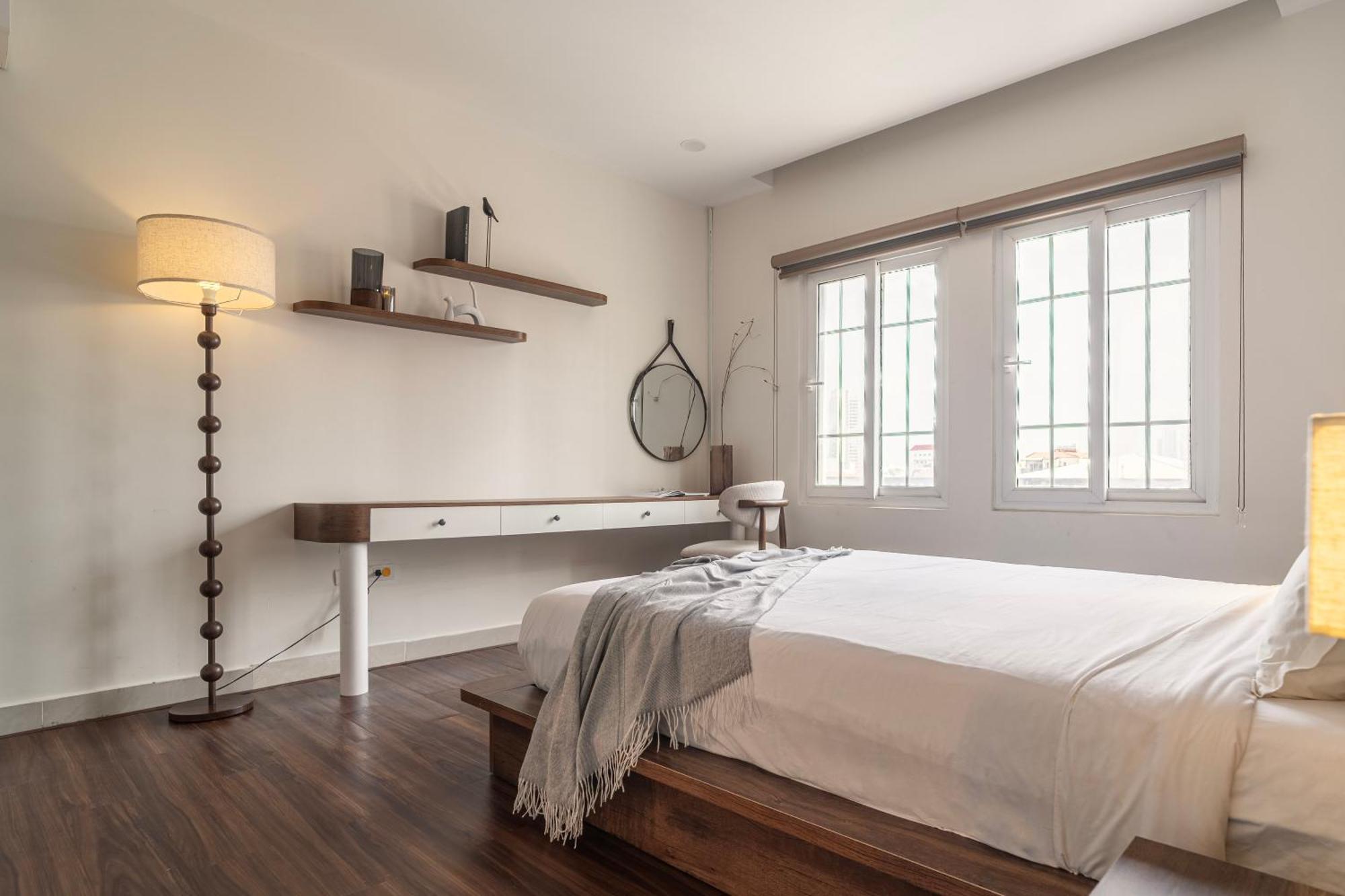 Two-Bedroom Apartment City View