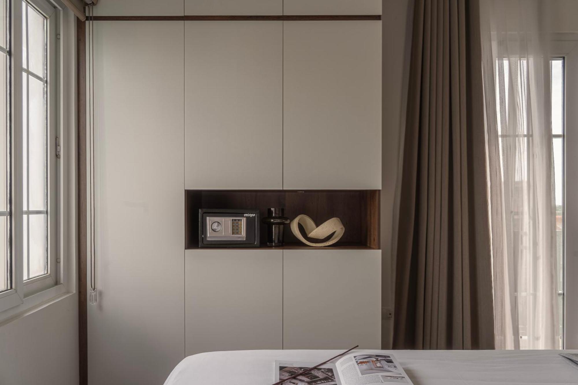 Two-Bedroom Apartment City View