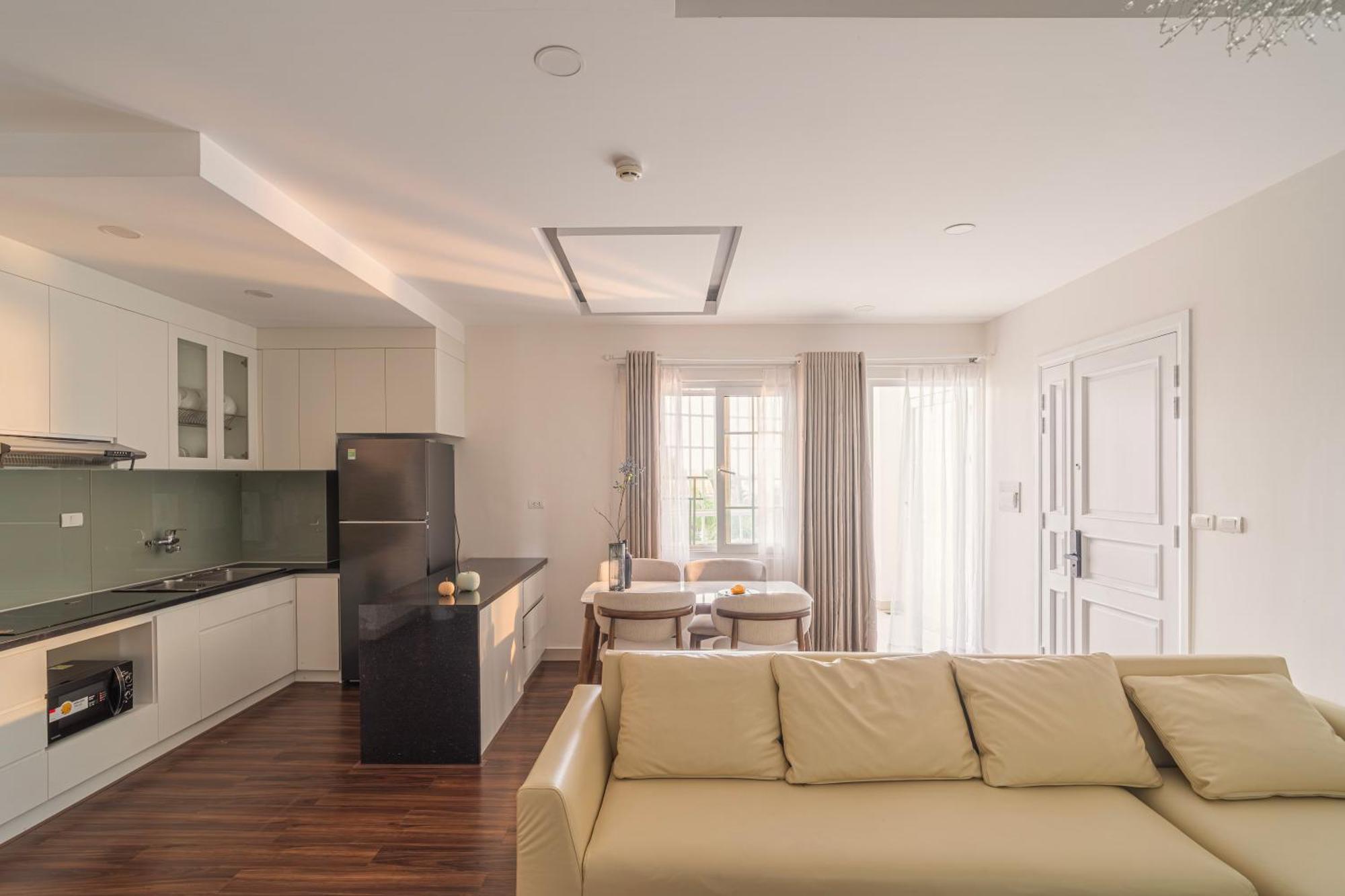 Two-Bedroom Apartment City View