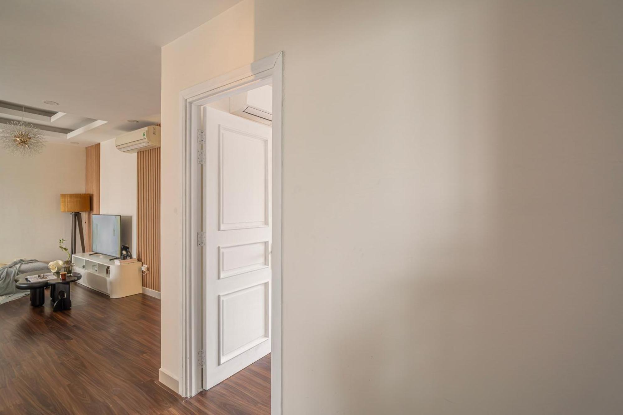 Two-Bedroom Apartment City View