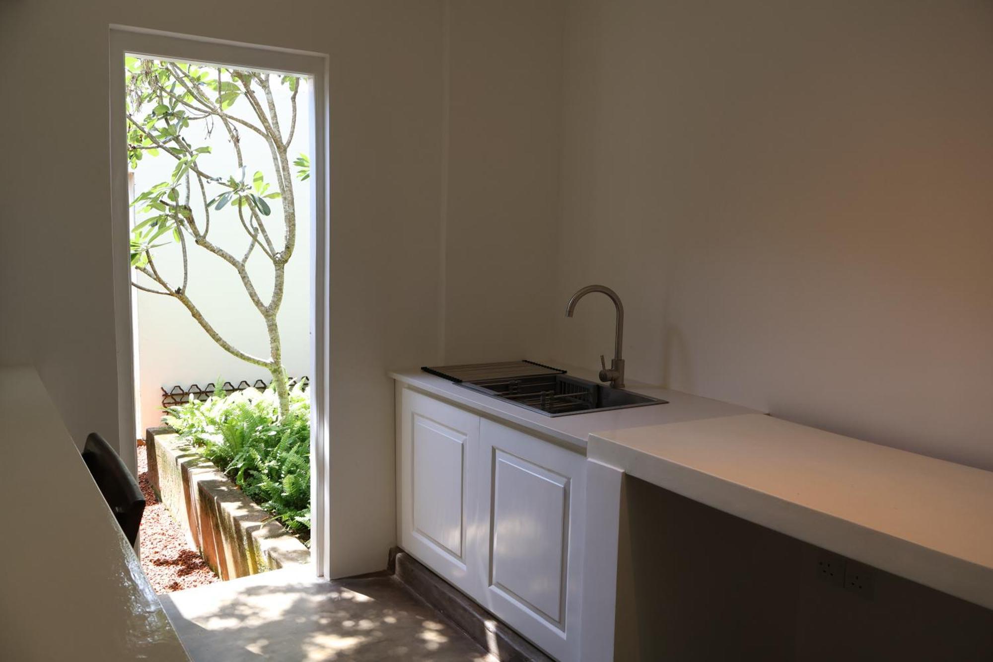 Deluxe Studio,1695336019:JPEG