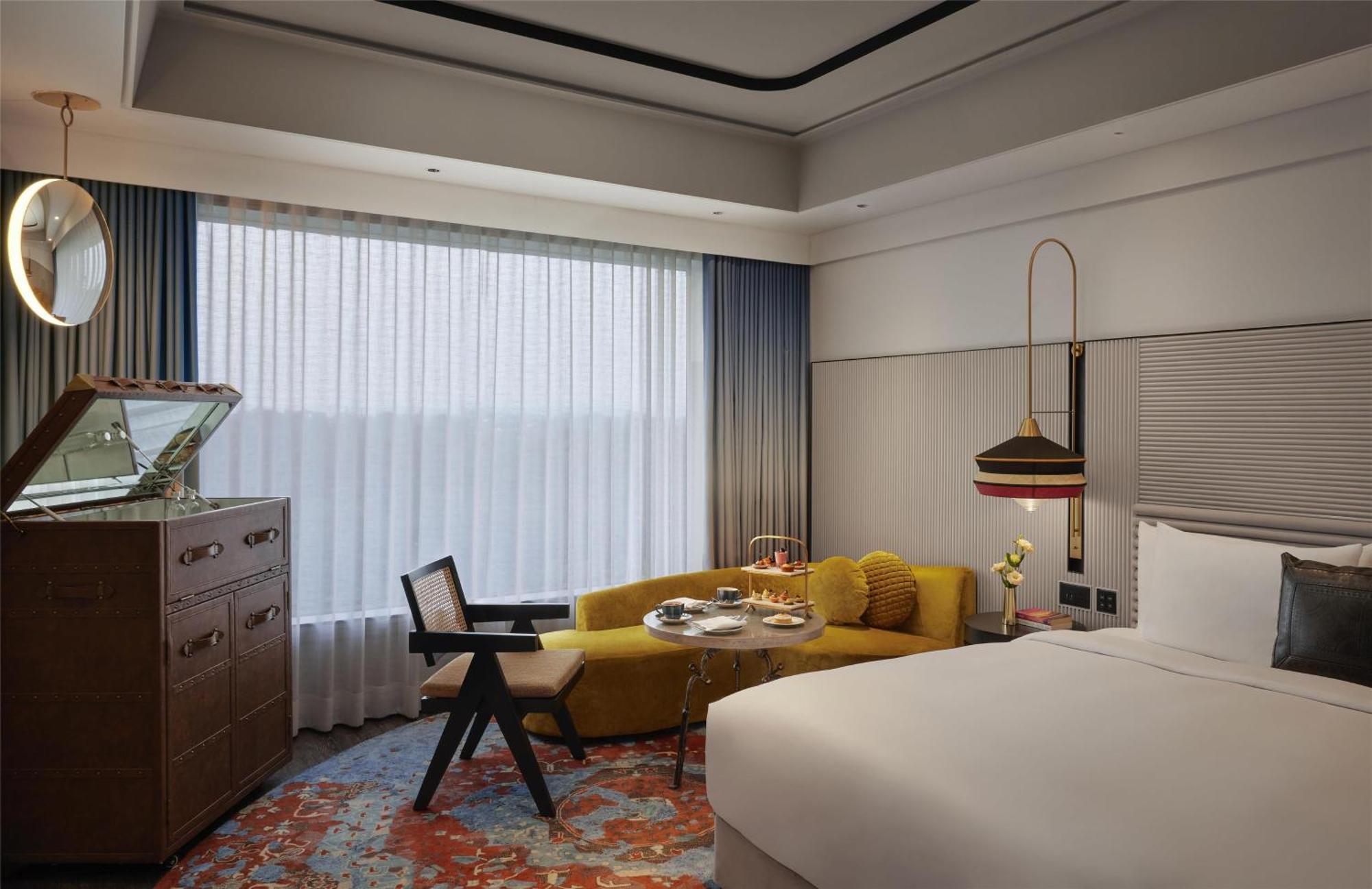 Deluxe Room disc on Food Soft Beverage Laundry SPA Credit INR 1000 T&C apply