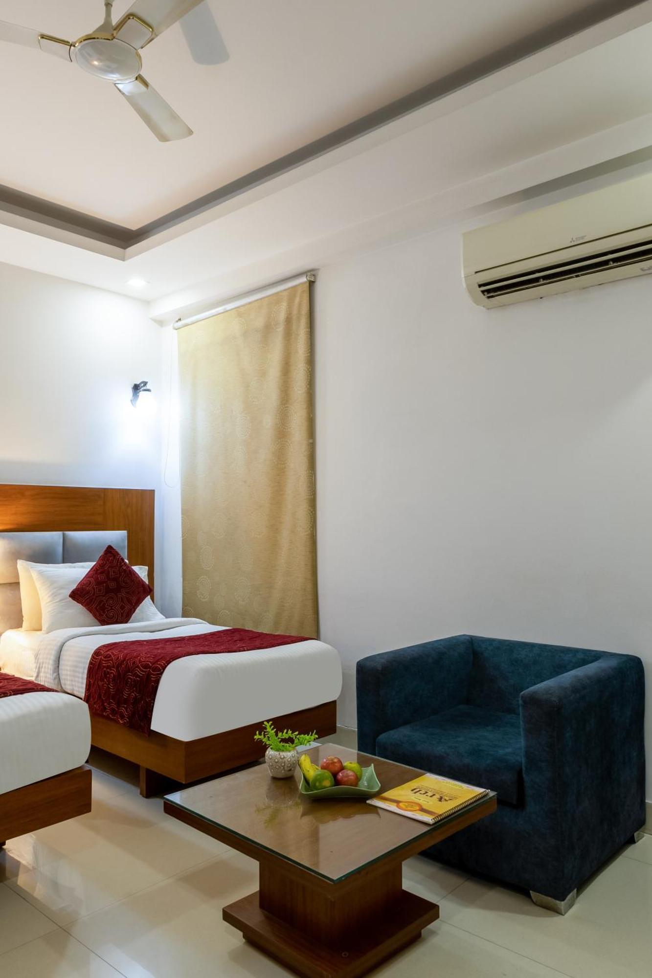 Deluxe Room with 10% discount on food and soft beverage