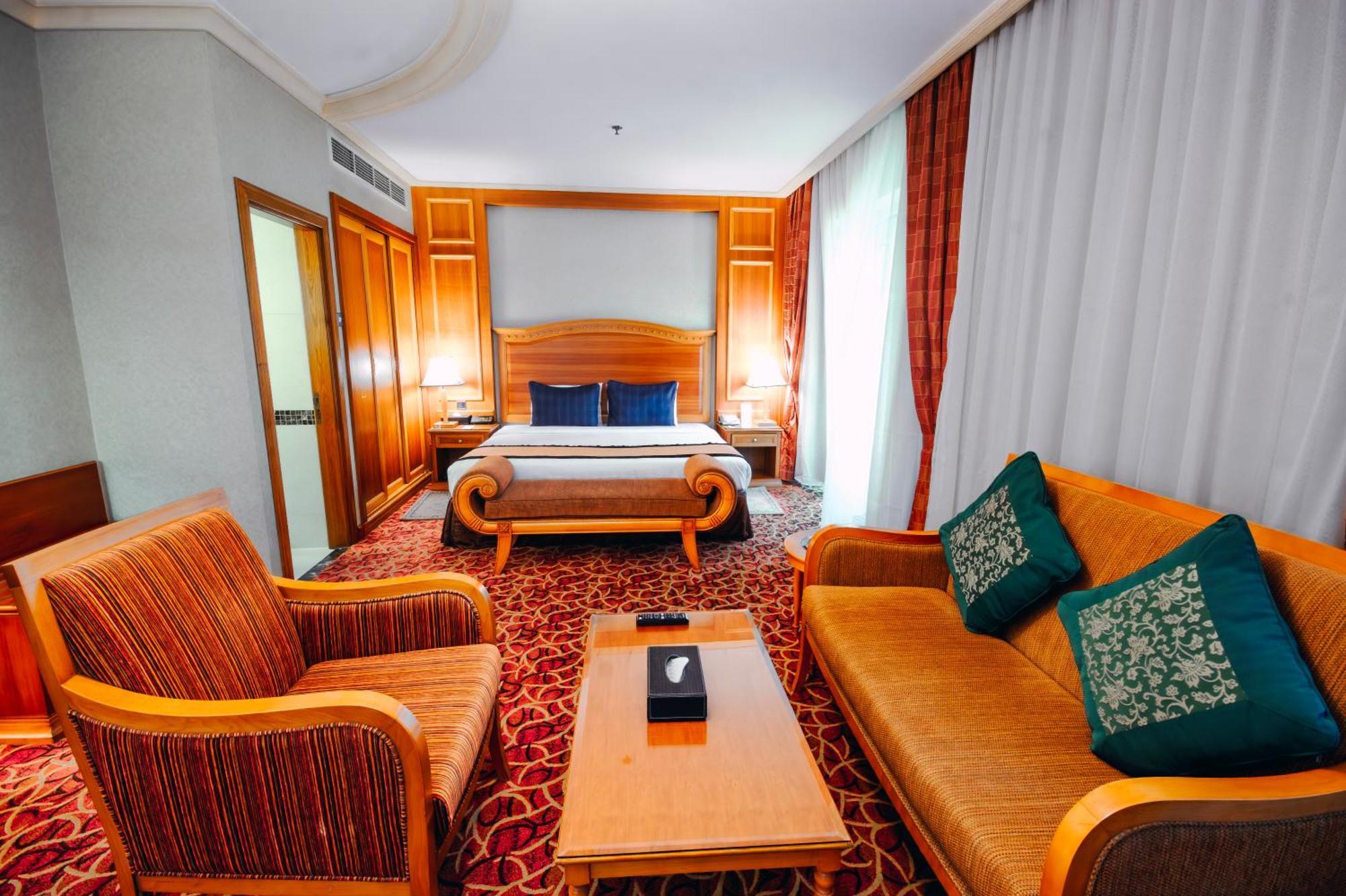 Avenue Suite