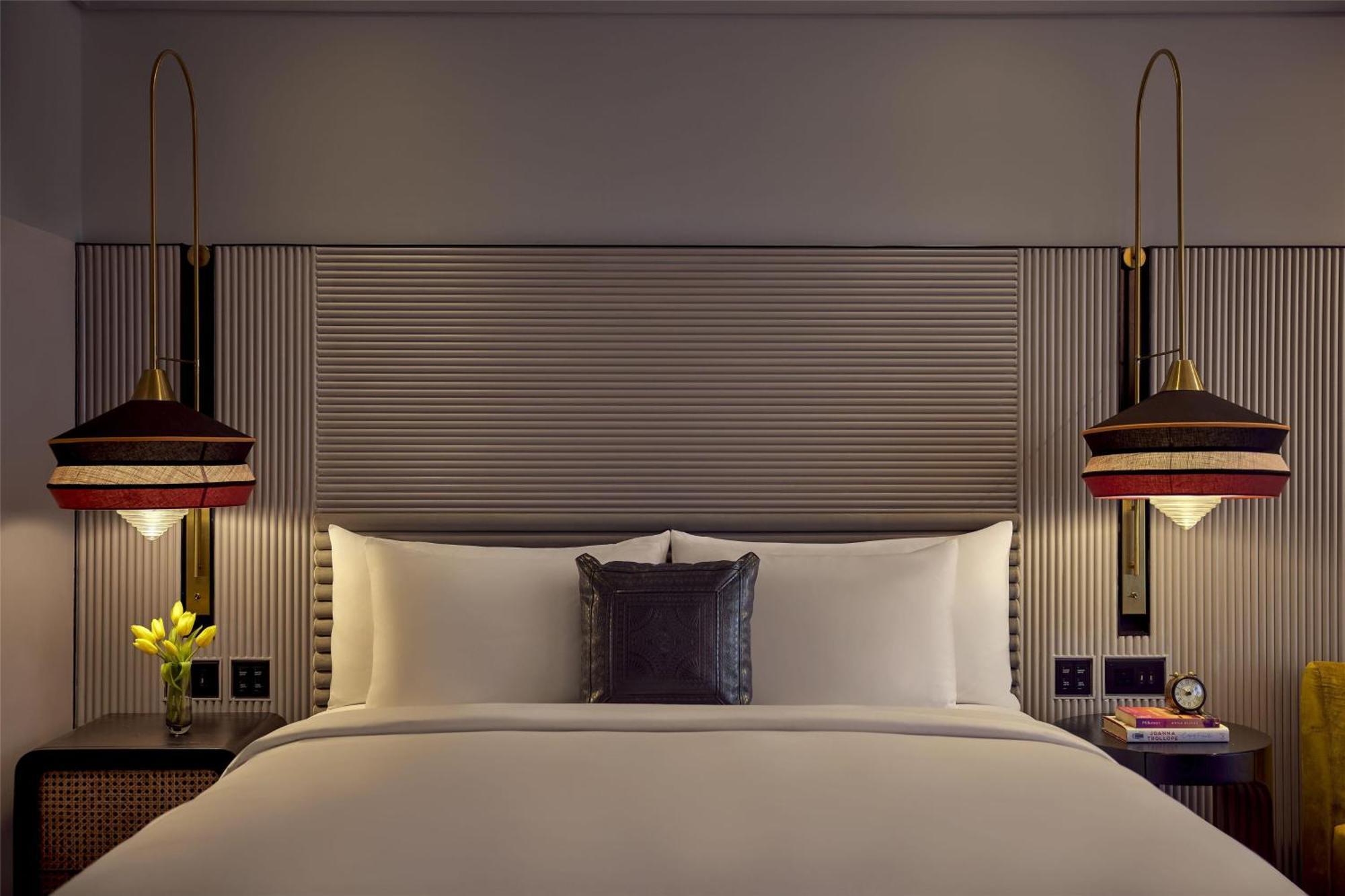 Deluxe Room disc on Food Soft Beverage Laundry SPA Credit INR 1000 T&C apply