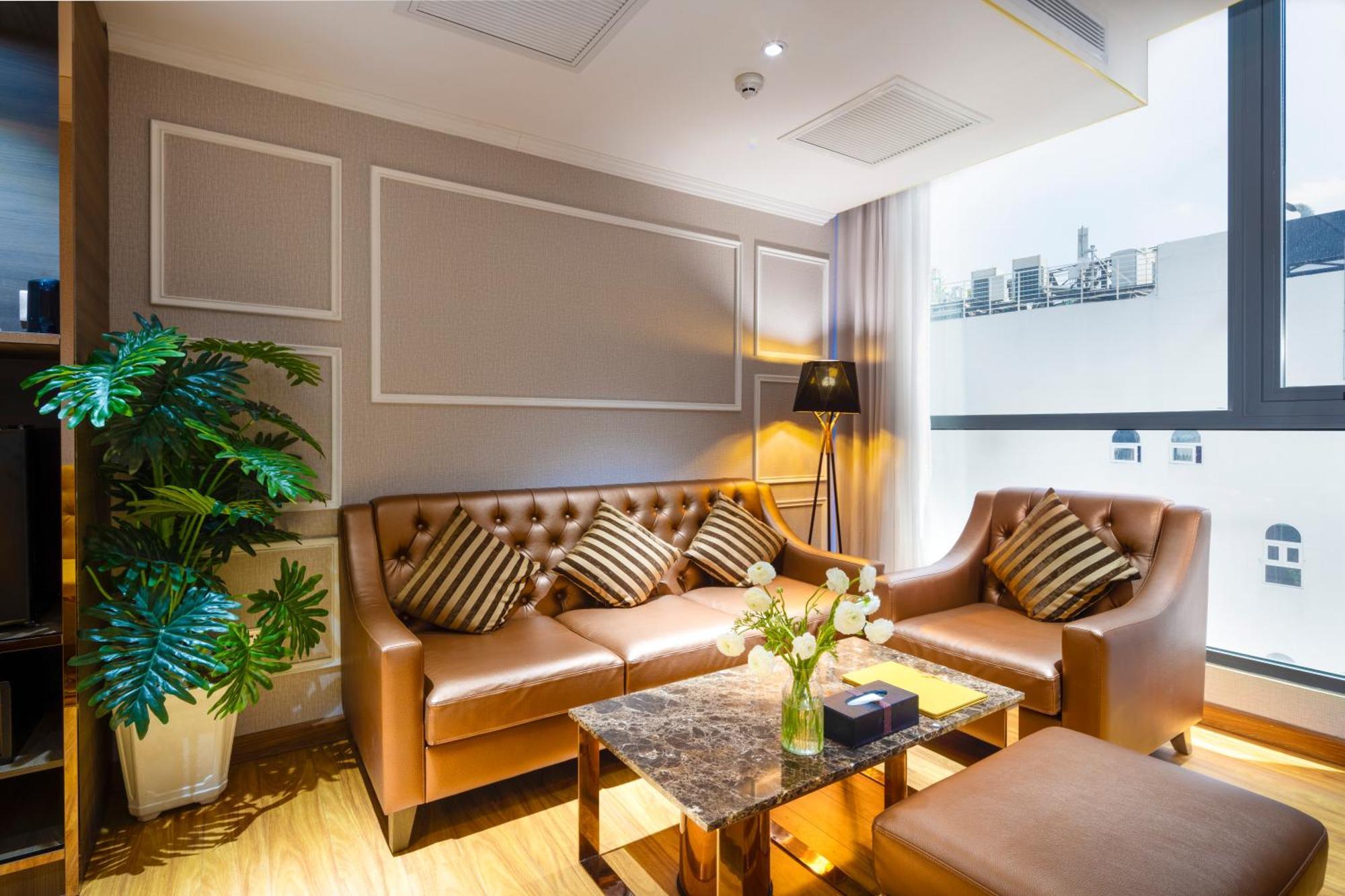 Noble Suite City View Minibar & Afternoon Tea